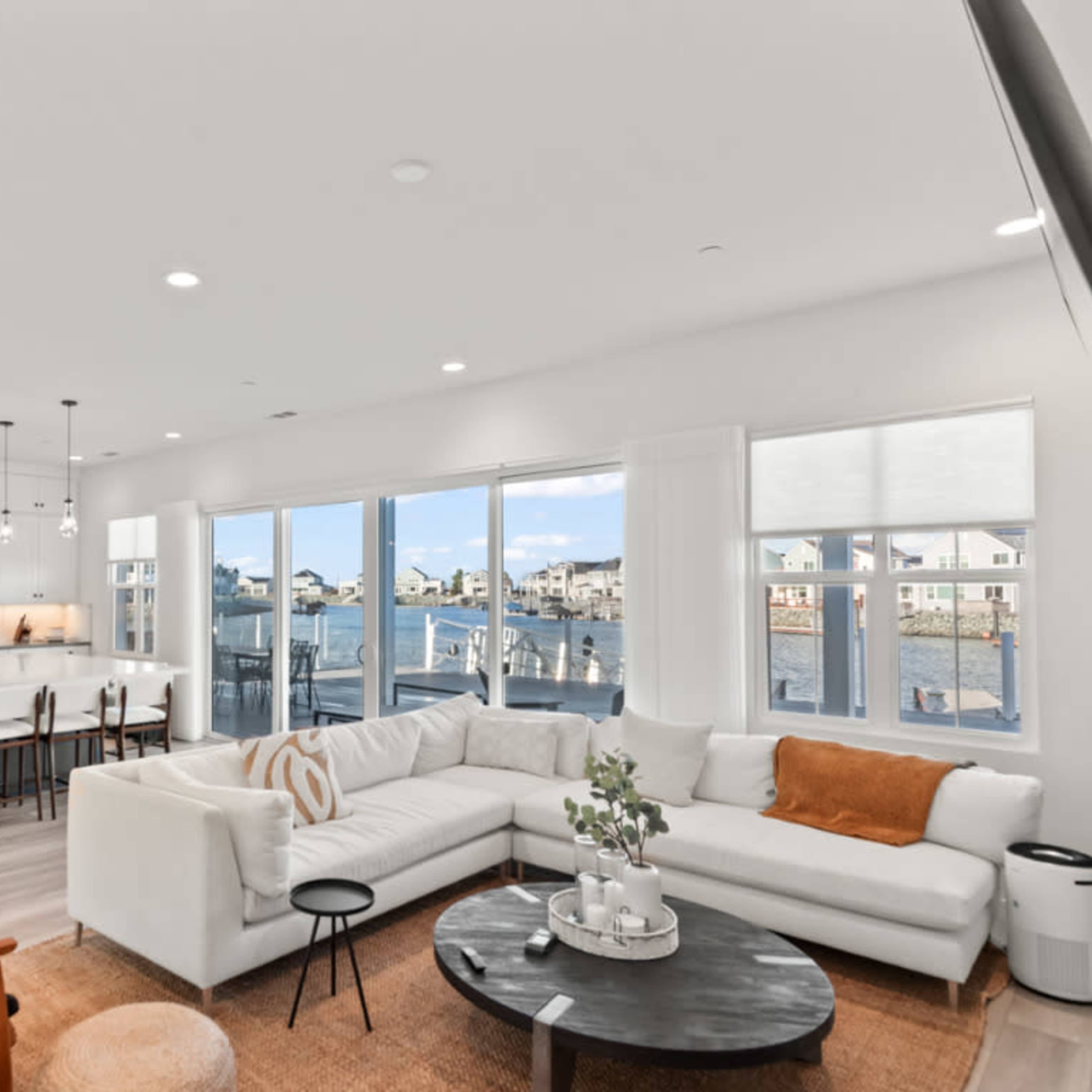 Lakehouse waterfront retreat Image in Bethel Island, Oakley, CA