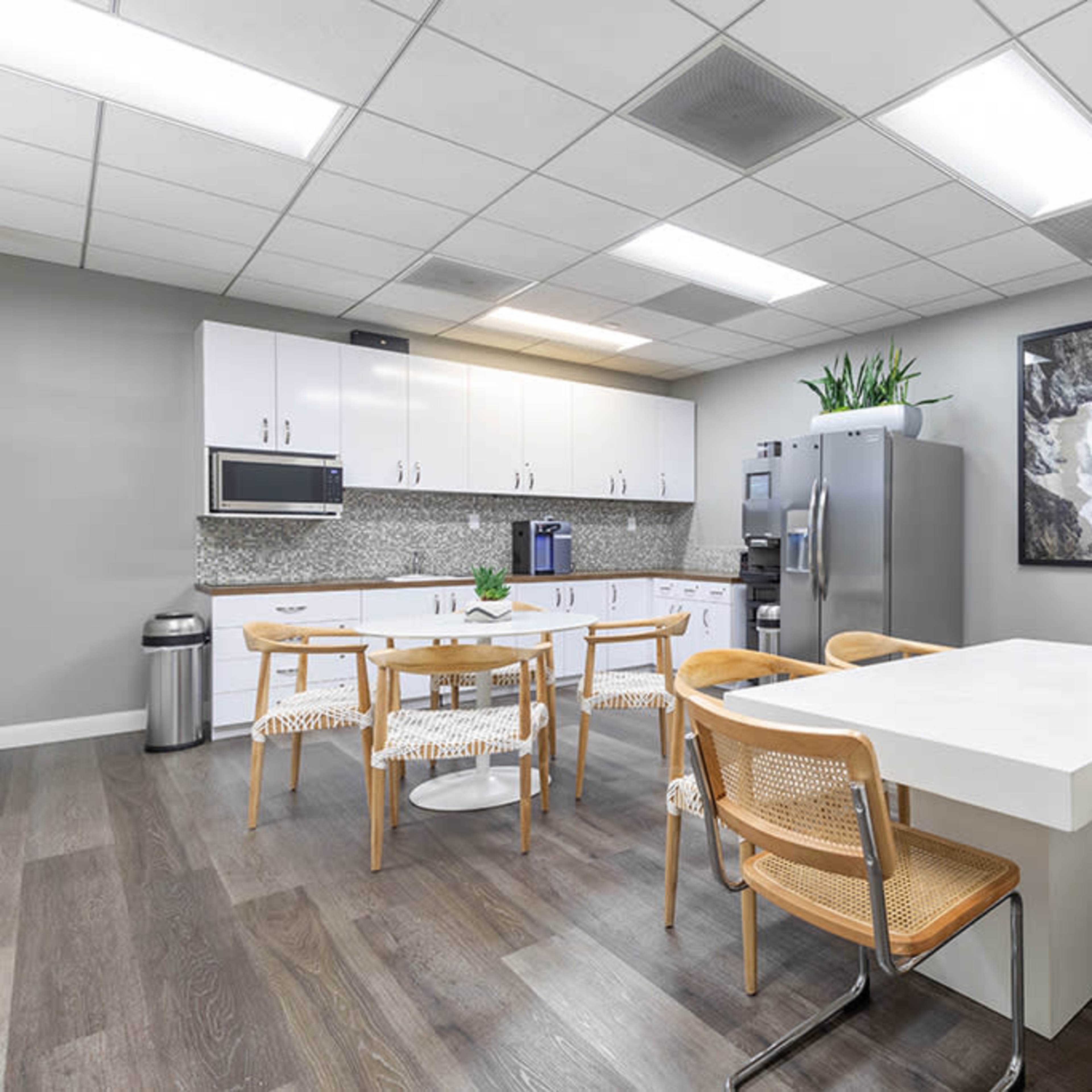 Beautiful Newport Office - Rent by the Hour! Image in Newport Center, Newport Beach, CA