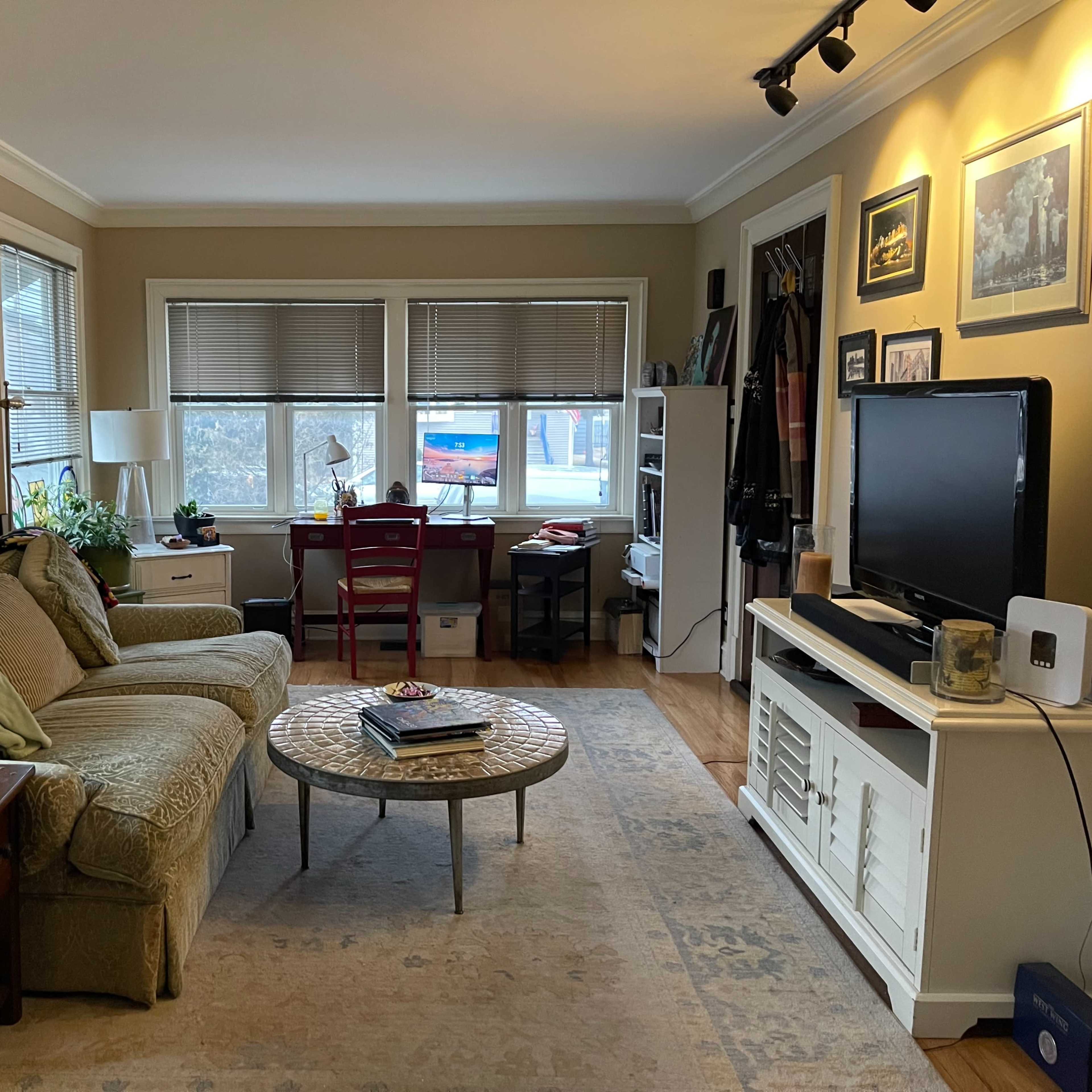 NW Chicago charming remodeled single family home. Image in Portage Park, Chicago, IL