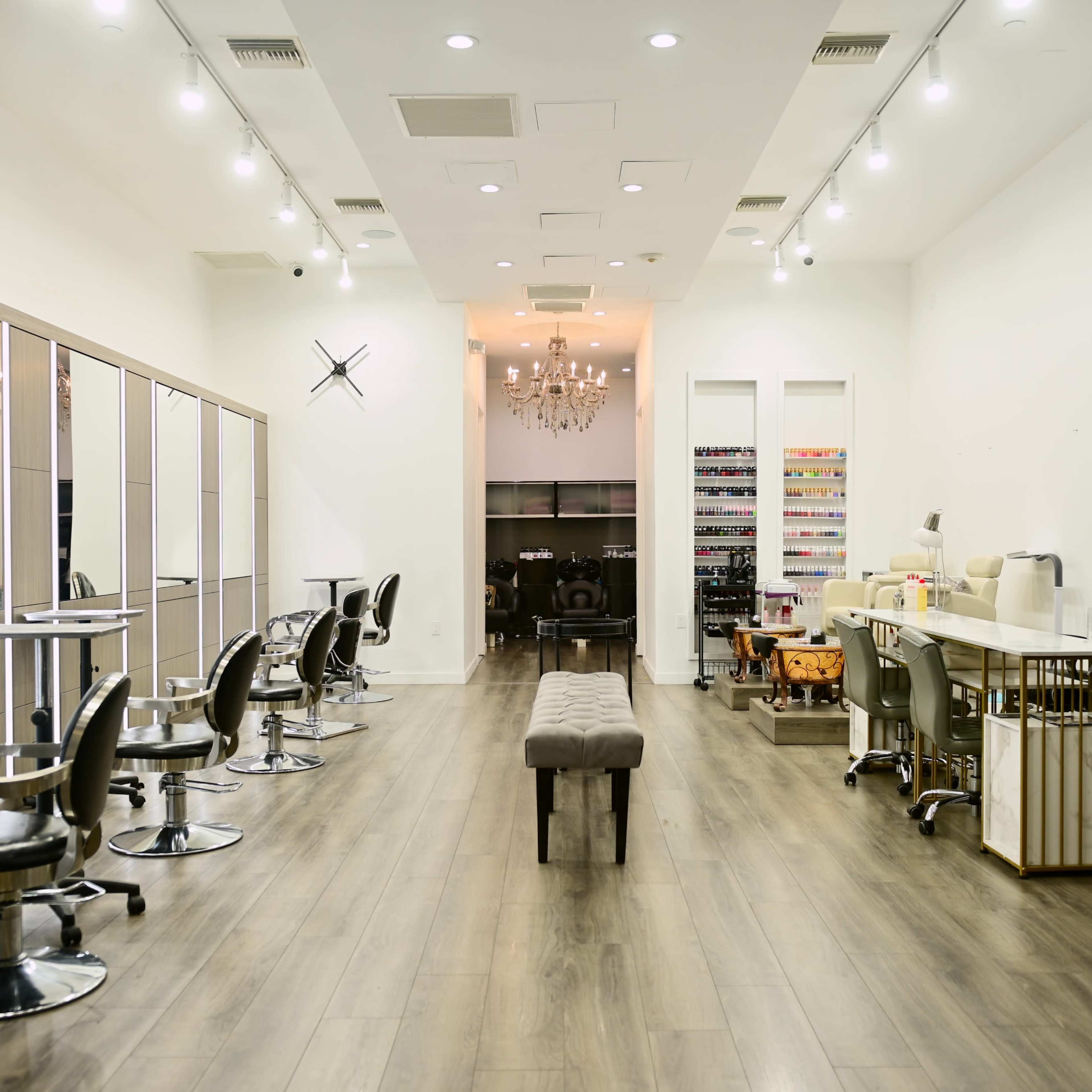 Modern Upscale Sherman Oaks Hair Salon Image in Sherman Oaks, Los Angeles, CA