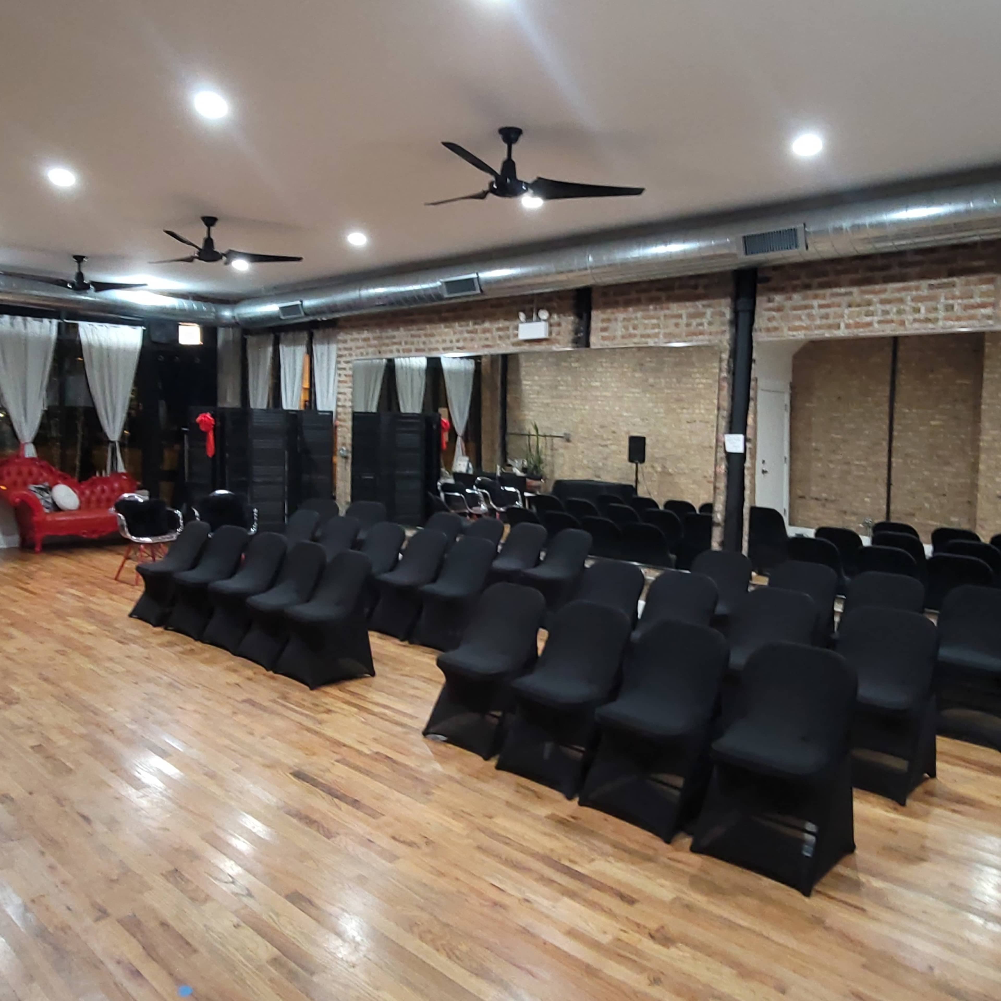 Creative Studio Space Image in Portage Park, Chicago, IL