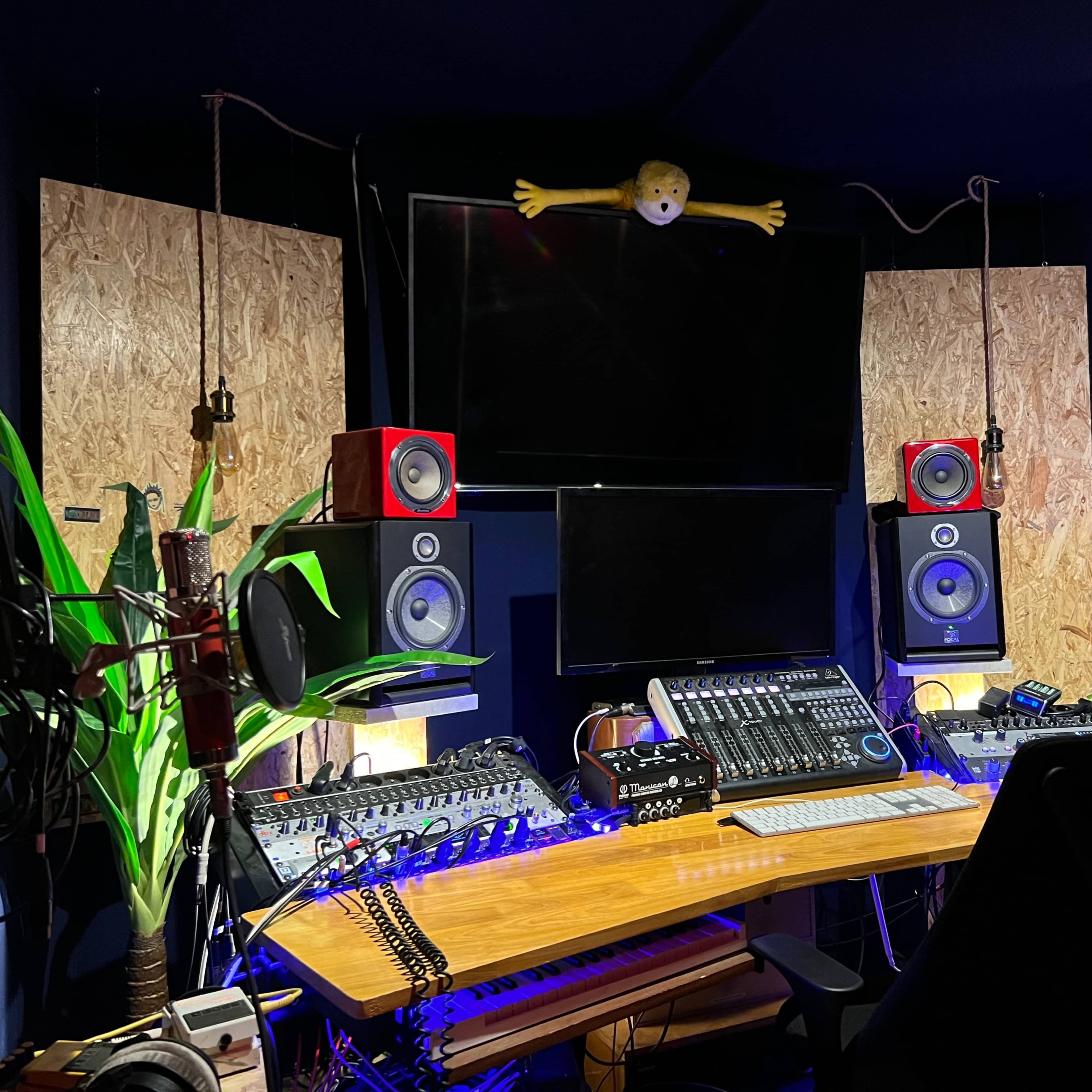 NÉONAIR studio Image dans , Cachan, Île-de-France