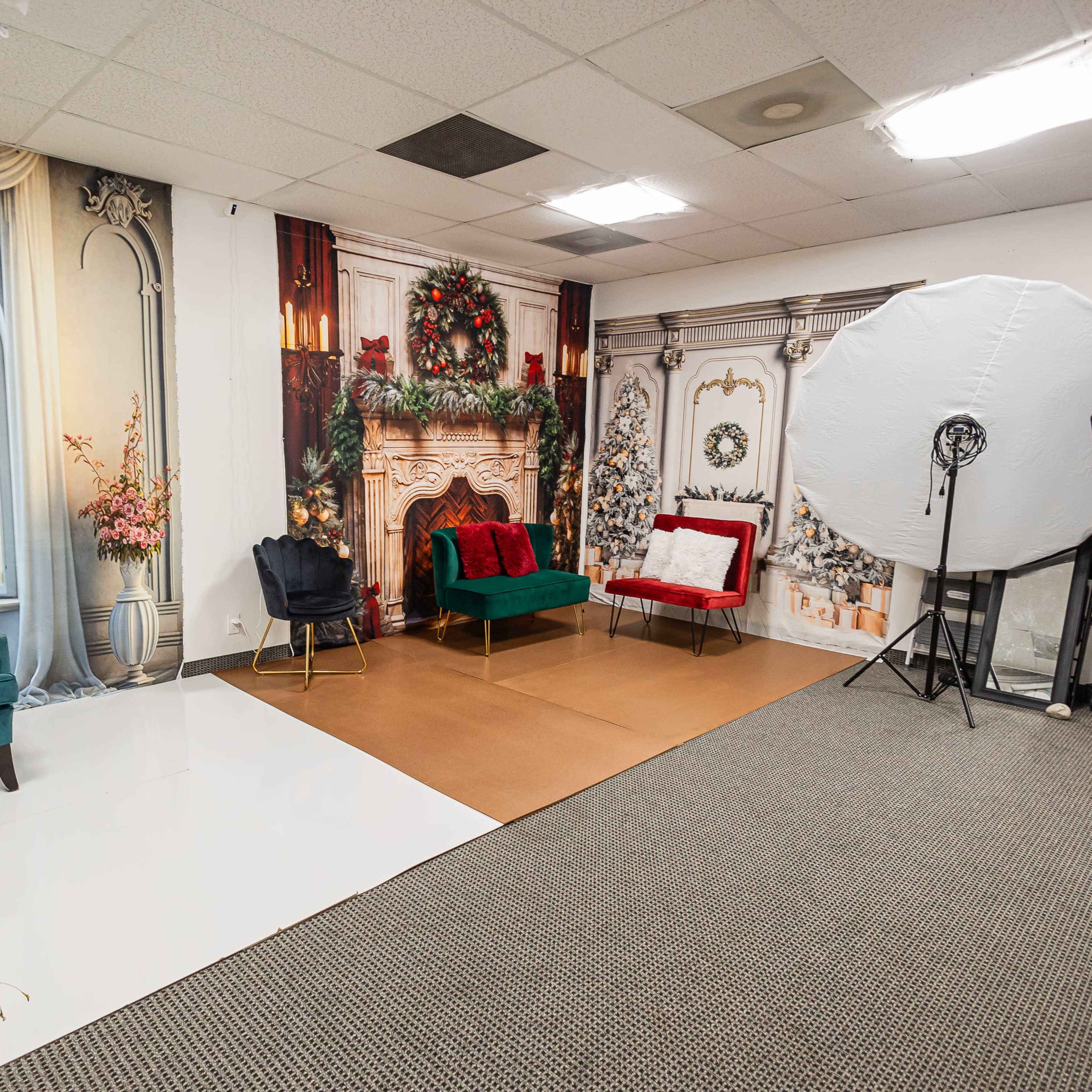 Valentine And Other Backgrounds, Props And Lighting Included Photo Studio Near  Dallas Downtown Image in Dallas, Dallas, TX