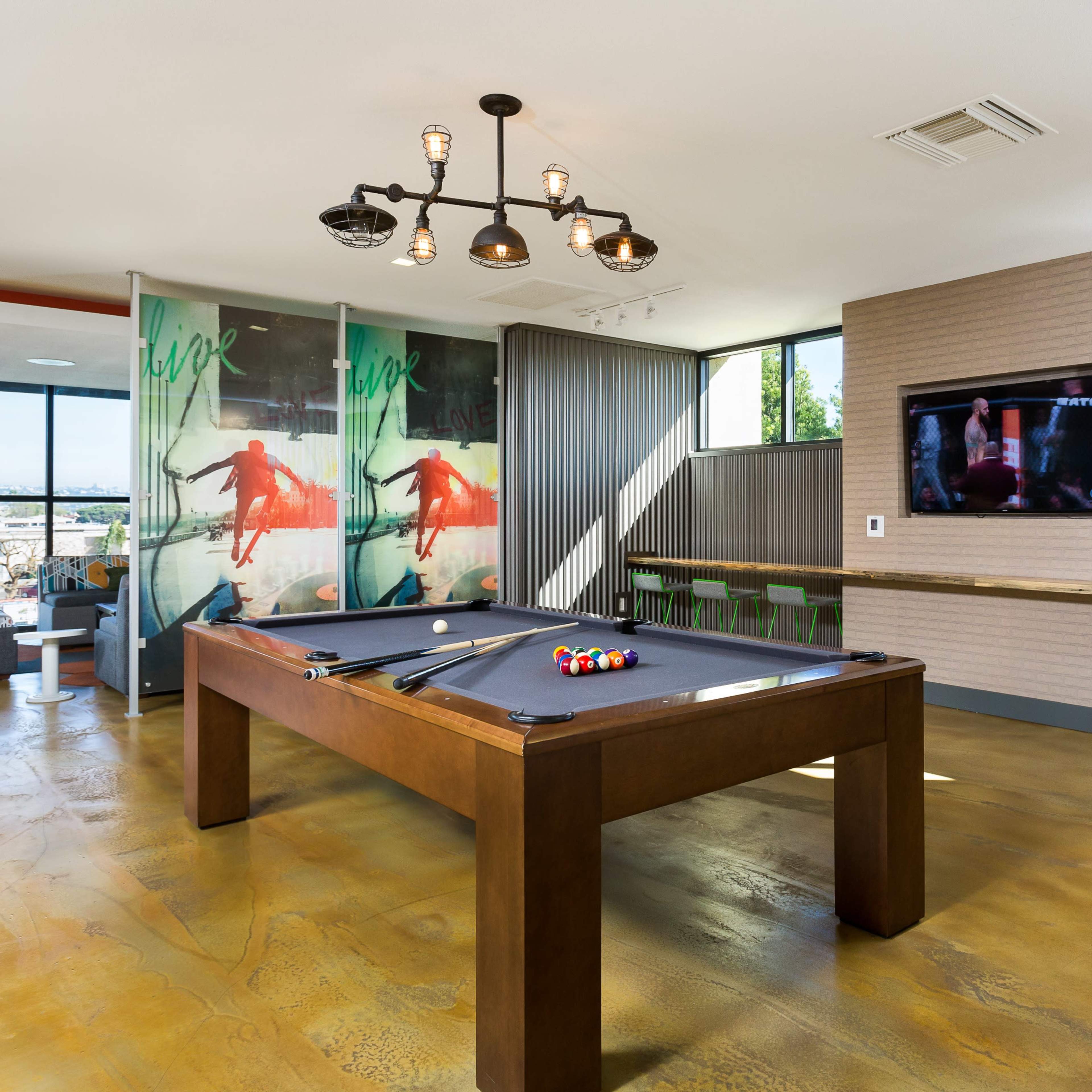 Amazing Spacious Lounge Ready for your Next Event, Party or Workshop! Image in San Diego, San Diego, CA
