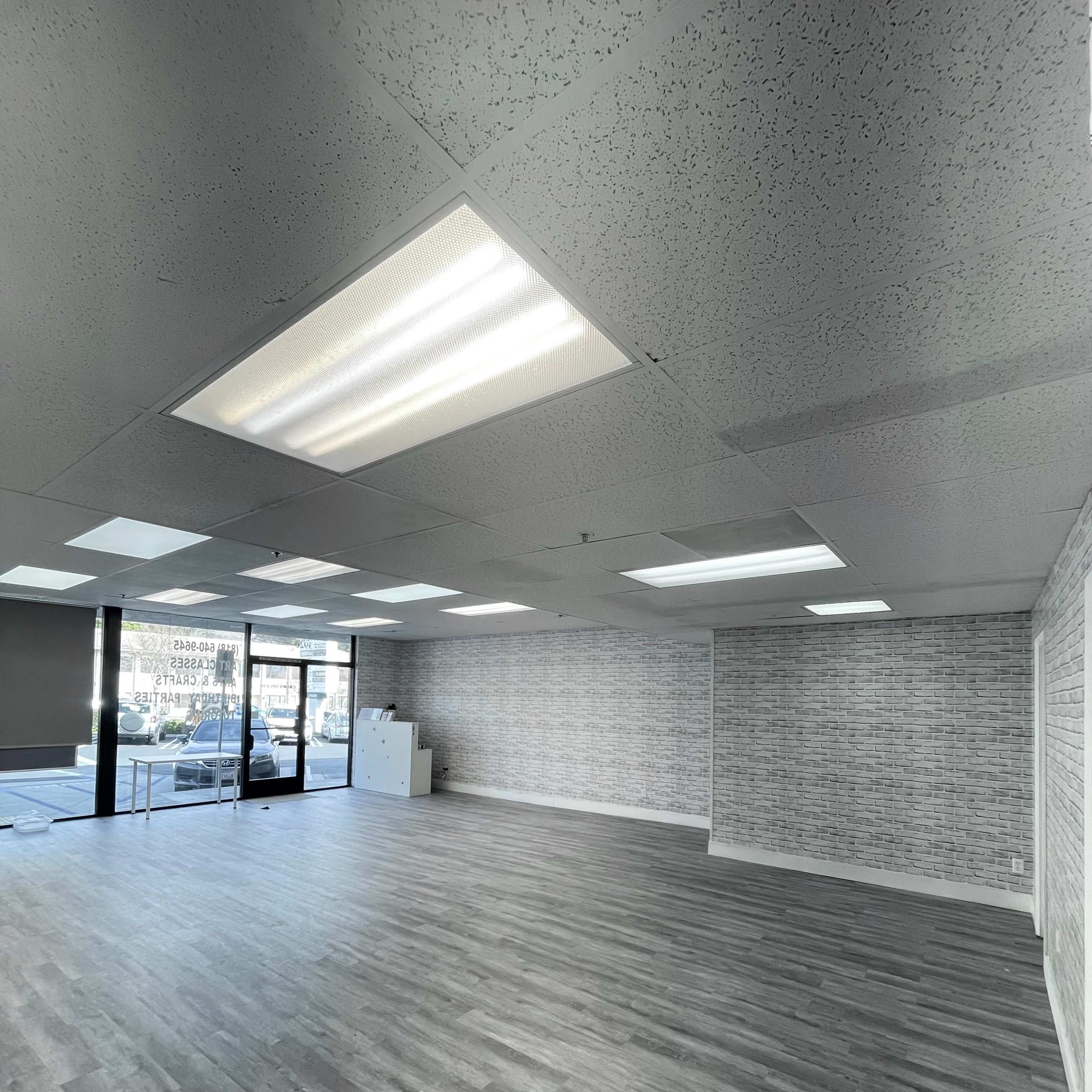 Stunning Studio with Floor-to-Ceiling Glass Windows Image in Crescenta Highlands, Glendale, CA
