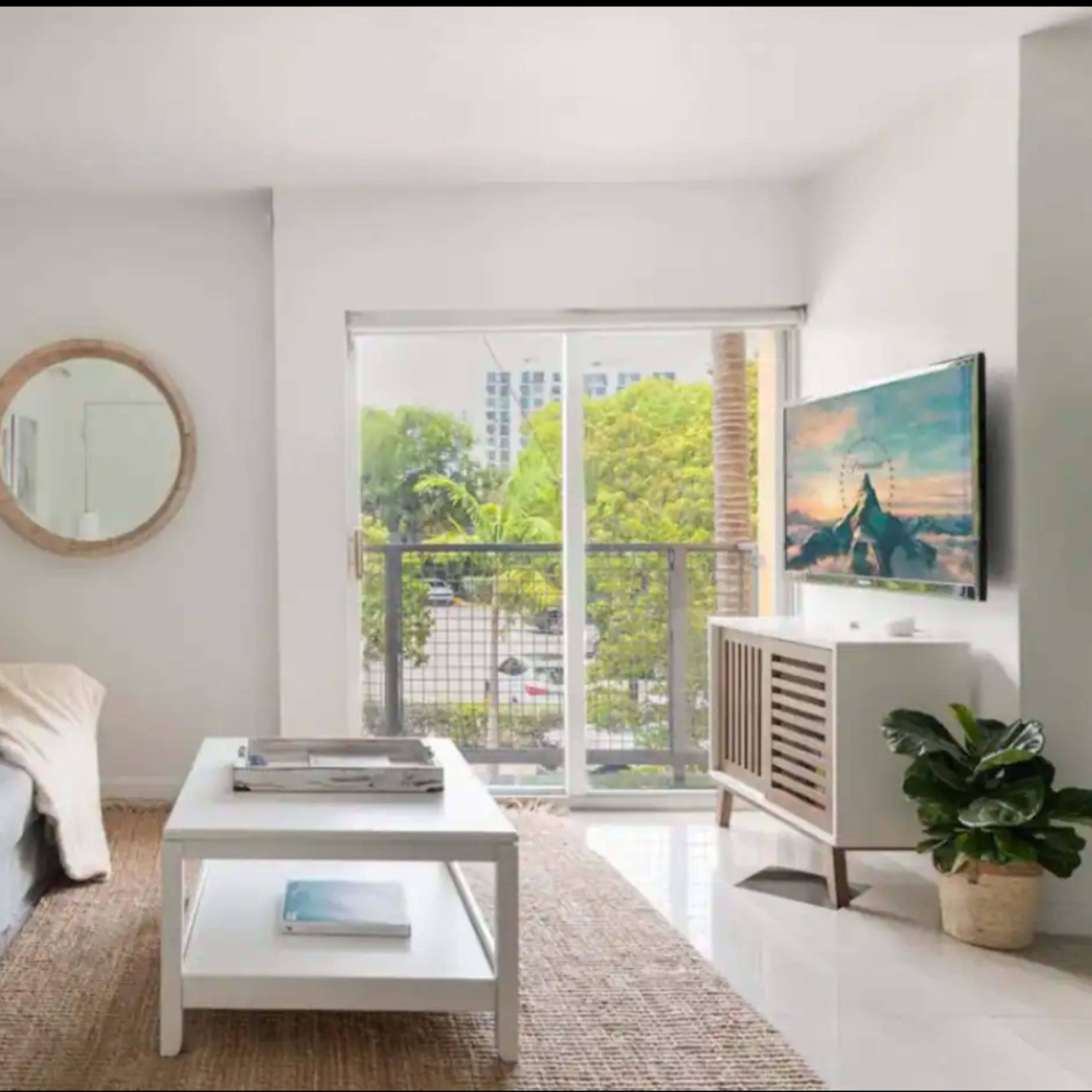 Serene Miami Beach 2BD - 1 Block from the Beach Image in South Beach, Miami Beach, FL