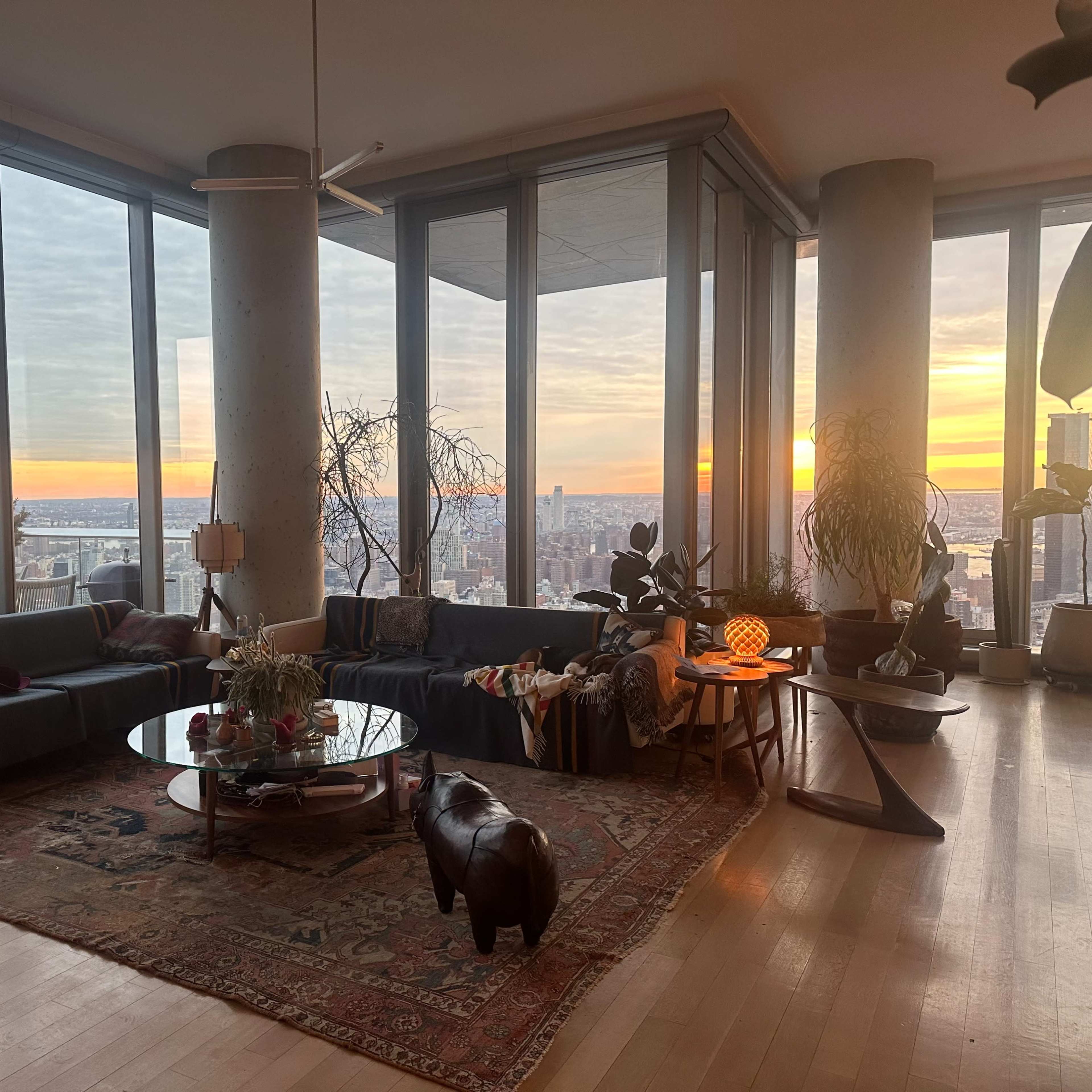 Panoramic Cinematic High-Rise Tribeca Penthouse with Outdoor Access Image in Lower Manhattan, New York, NY