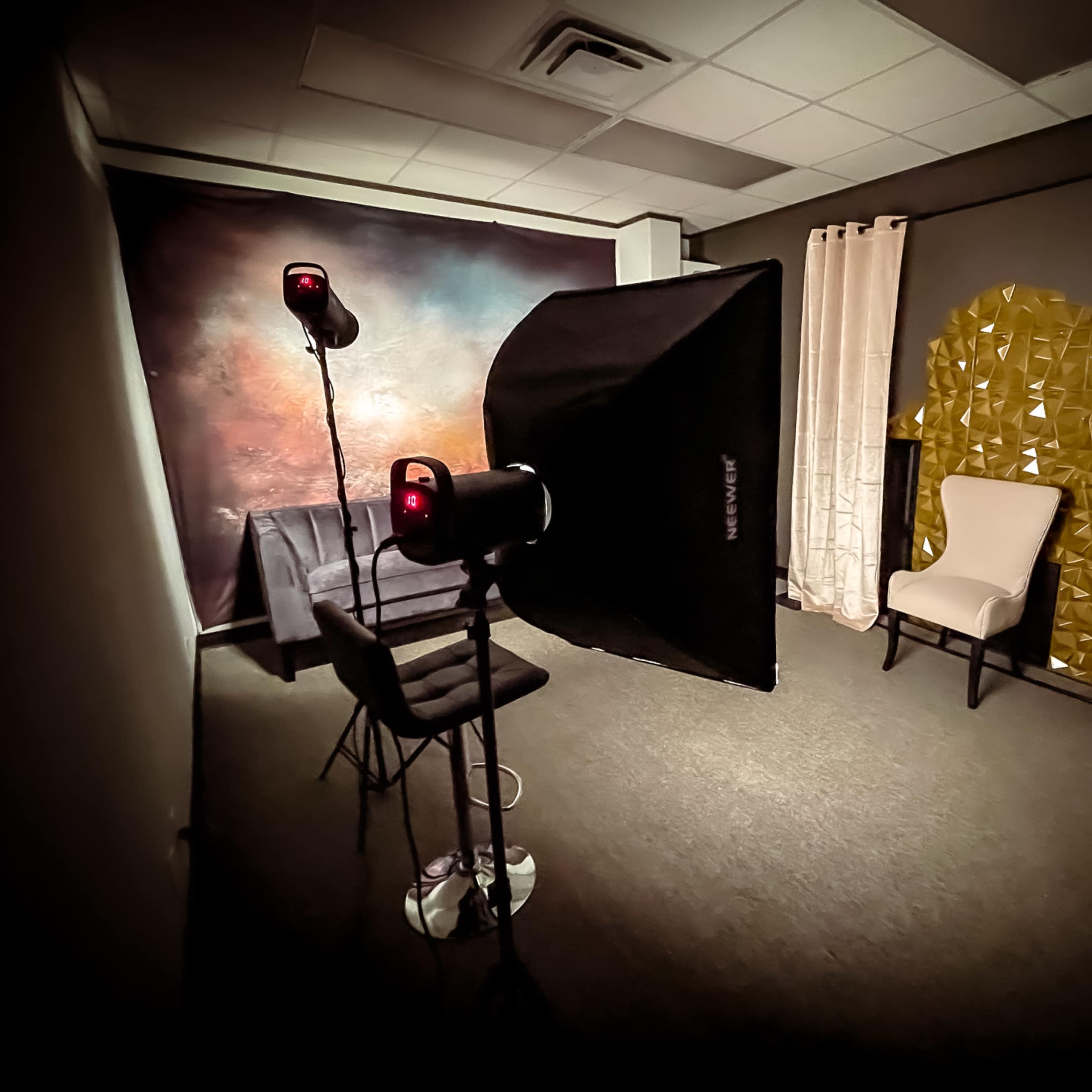 Studio A: Gallery Level Portrait Space with Upscale Lobby, Sales Setting and Green Room Image in , Houston, TX