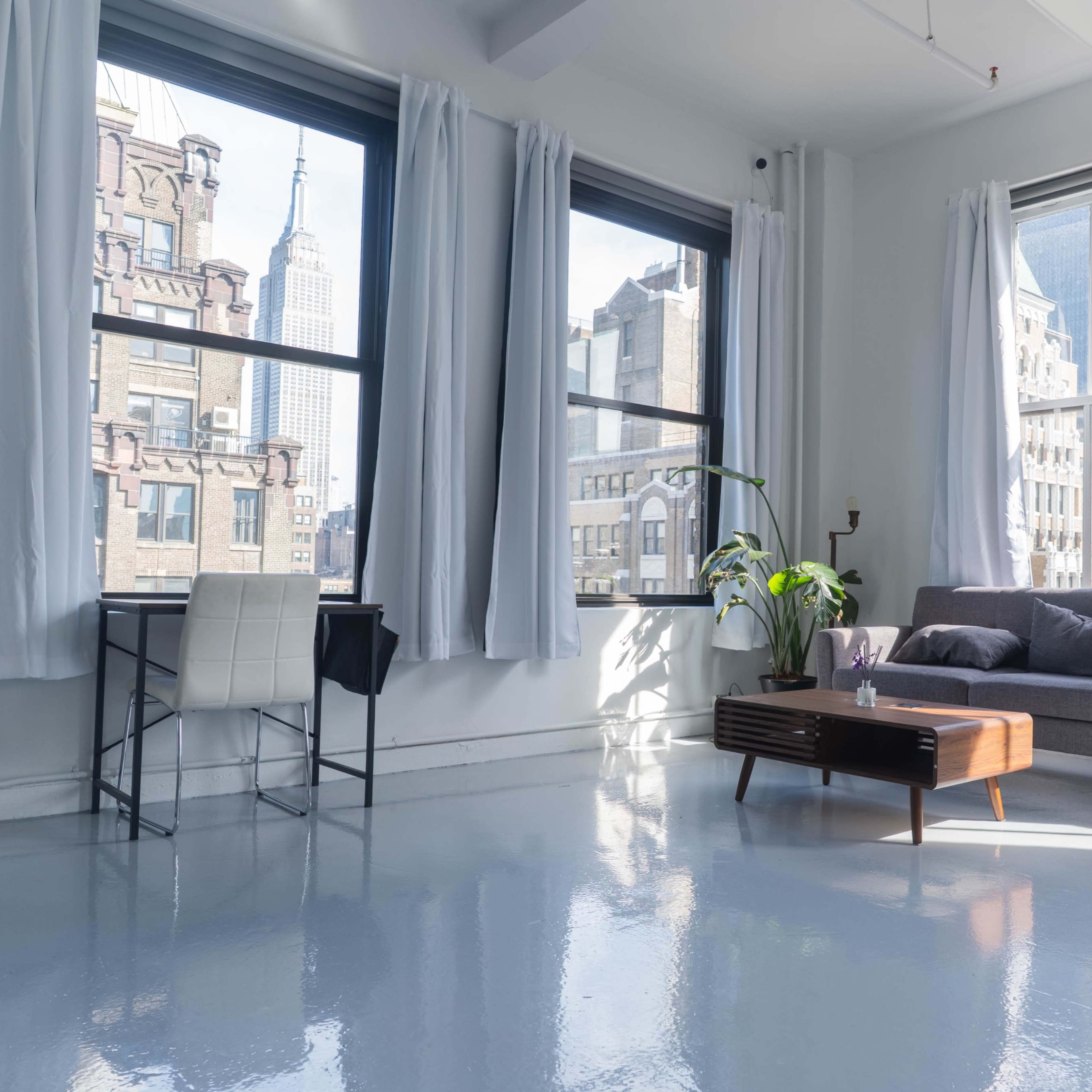 STUDIO WITH ICONIC CITY VIEWS Image in Midtown Manhattan, New York, NY
