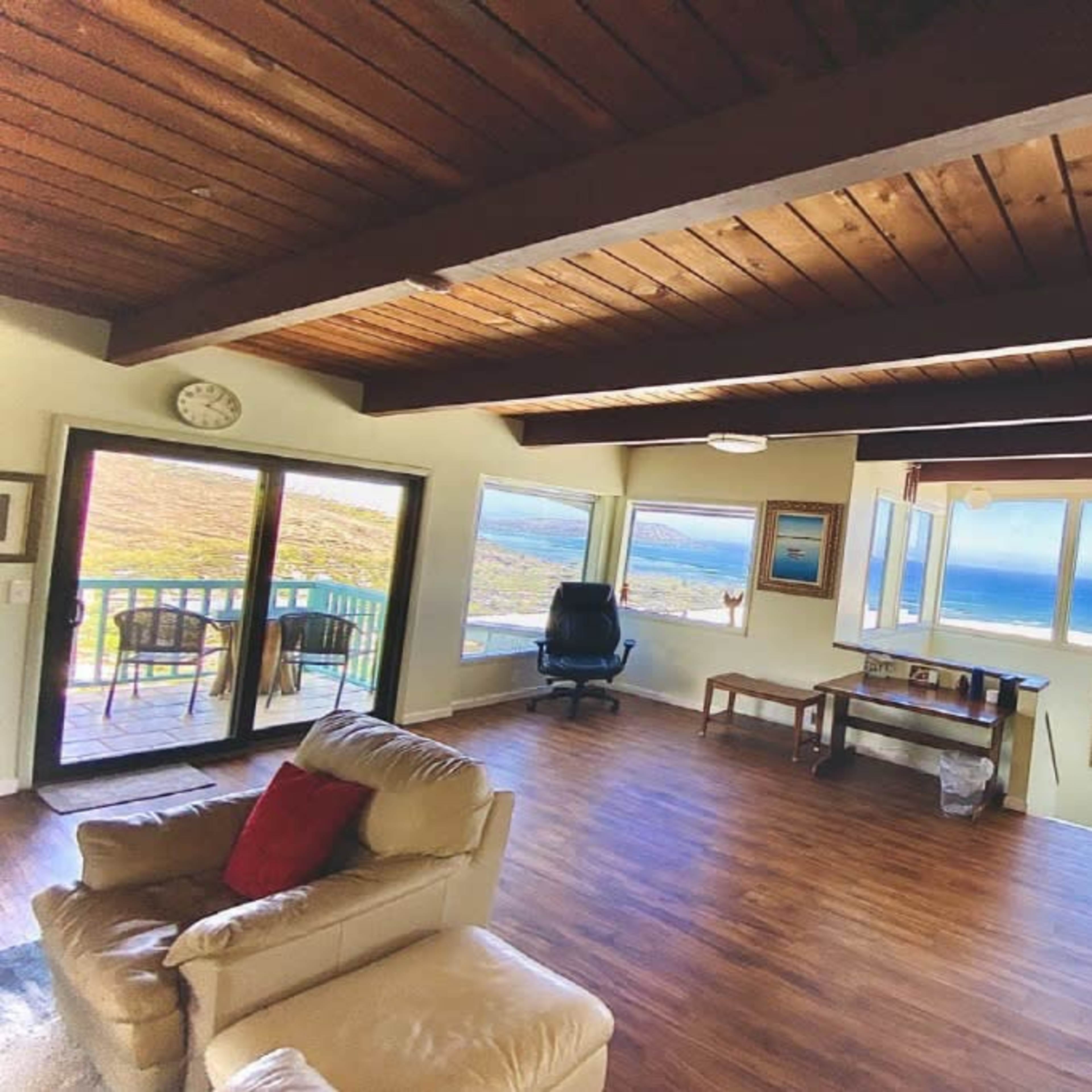 House with a Private Pool & Breathtaking Ocean View! Image in Kuliouou - Kalani Iki, Honolulu, HI