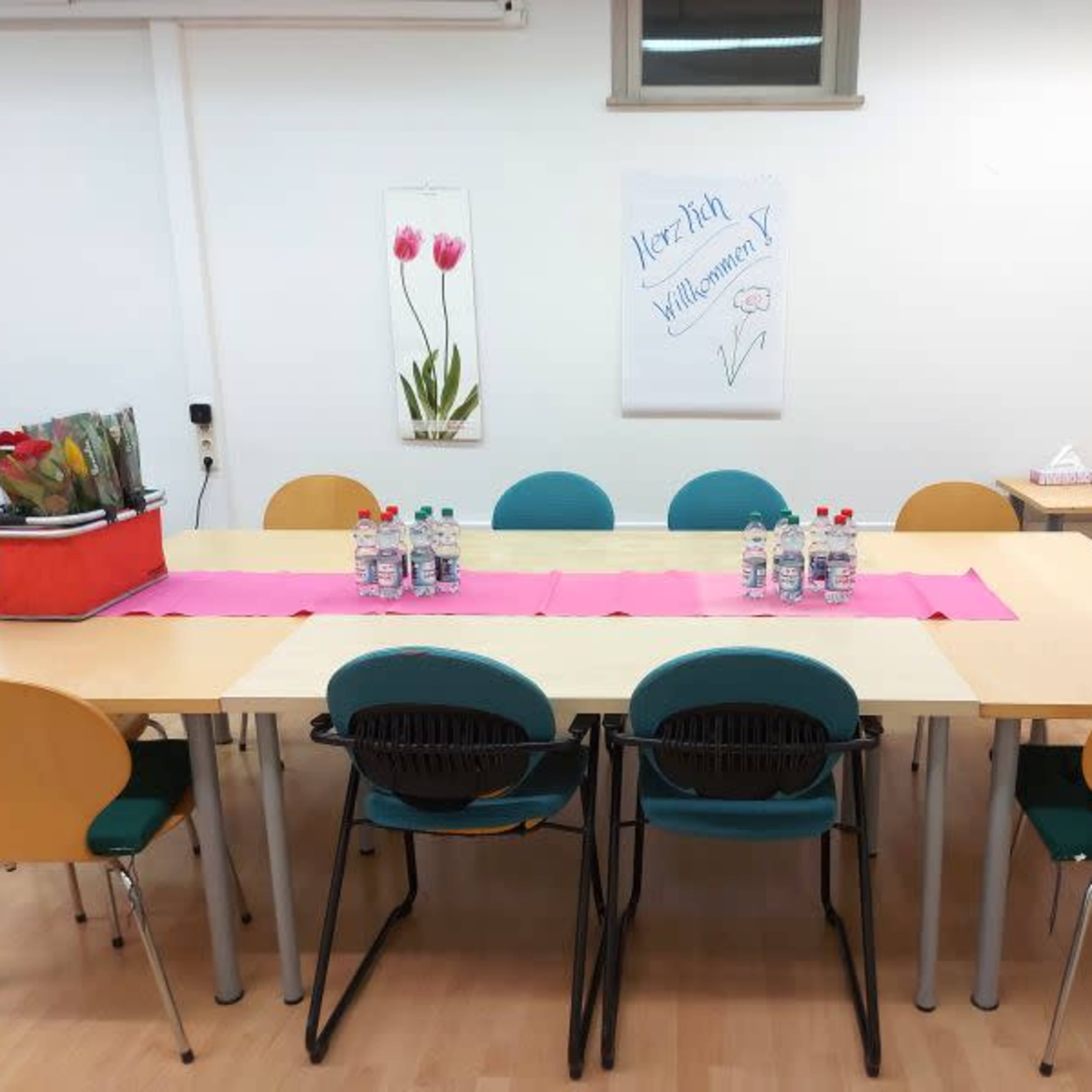 Meeting room plus conference room with panoramic view of Stuttgart Airport Bild in Filderstadt, Filderstadt, BW