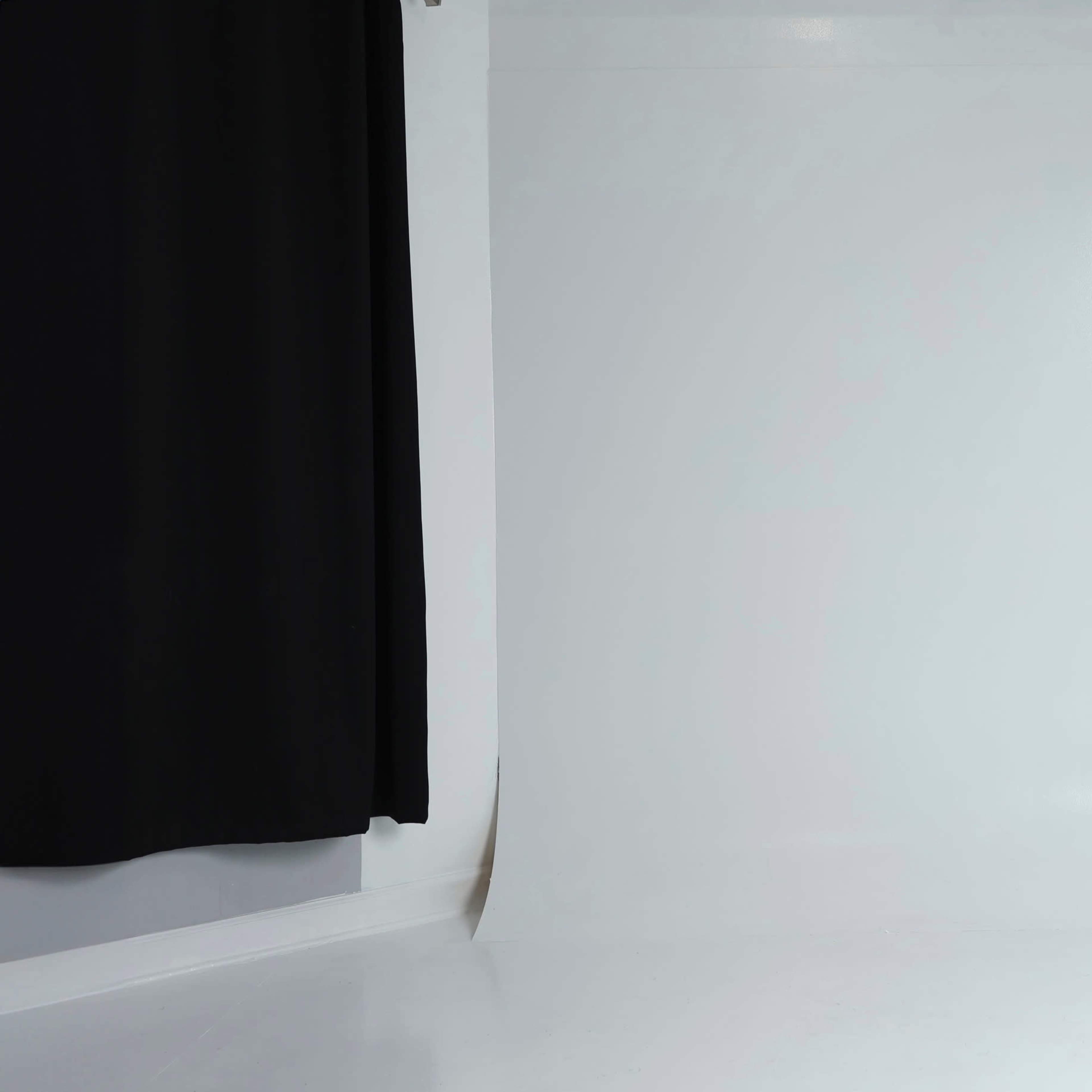 Versatile Photography Studio With Great Natural Light Image in South Side, Chicago, IL