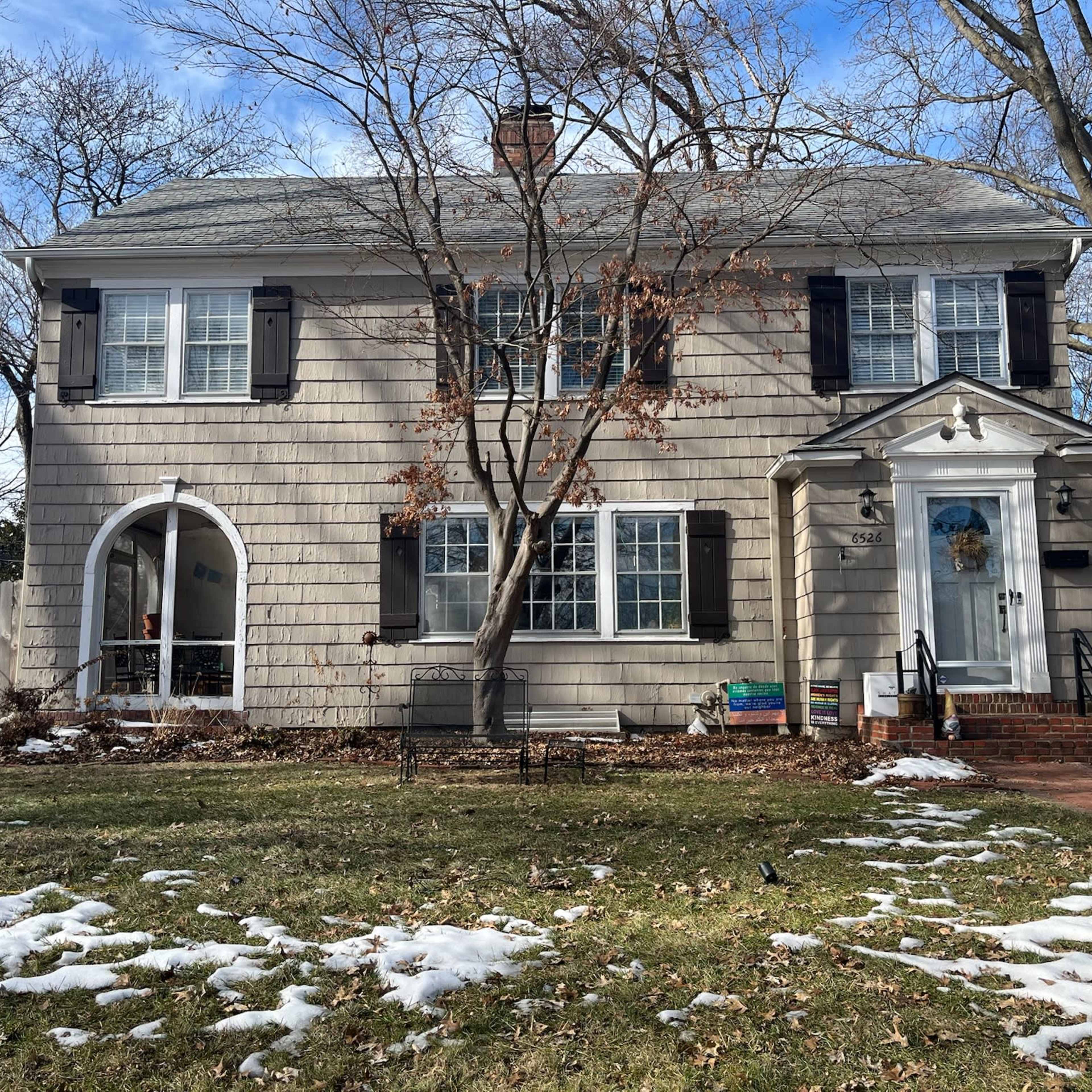 Bright 1920s home in a beautiful neighborhood Image in Armour Fields, Kansas City, MO
