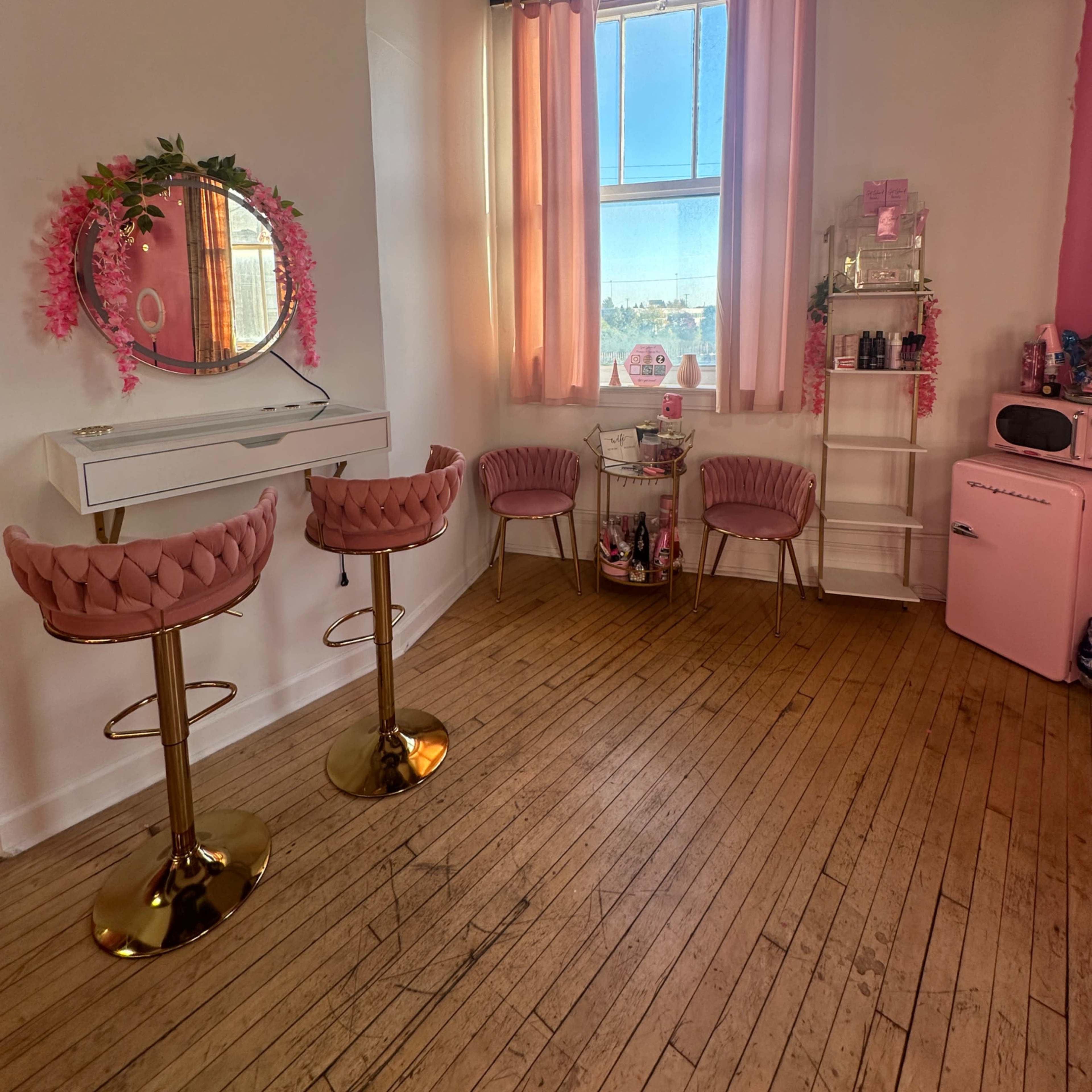 South loop Glamour loft/boutique and salon space Image in Lower West Side, Chicago, IL