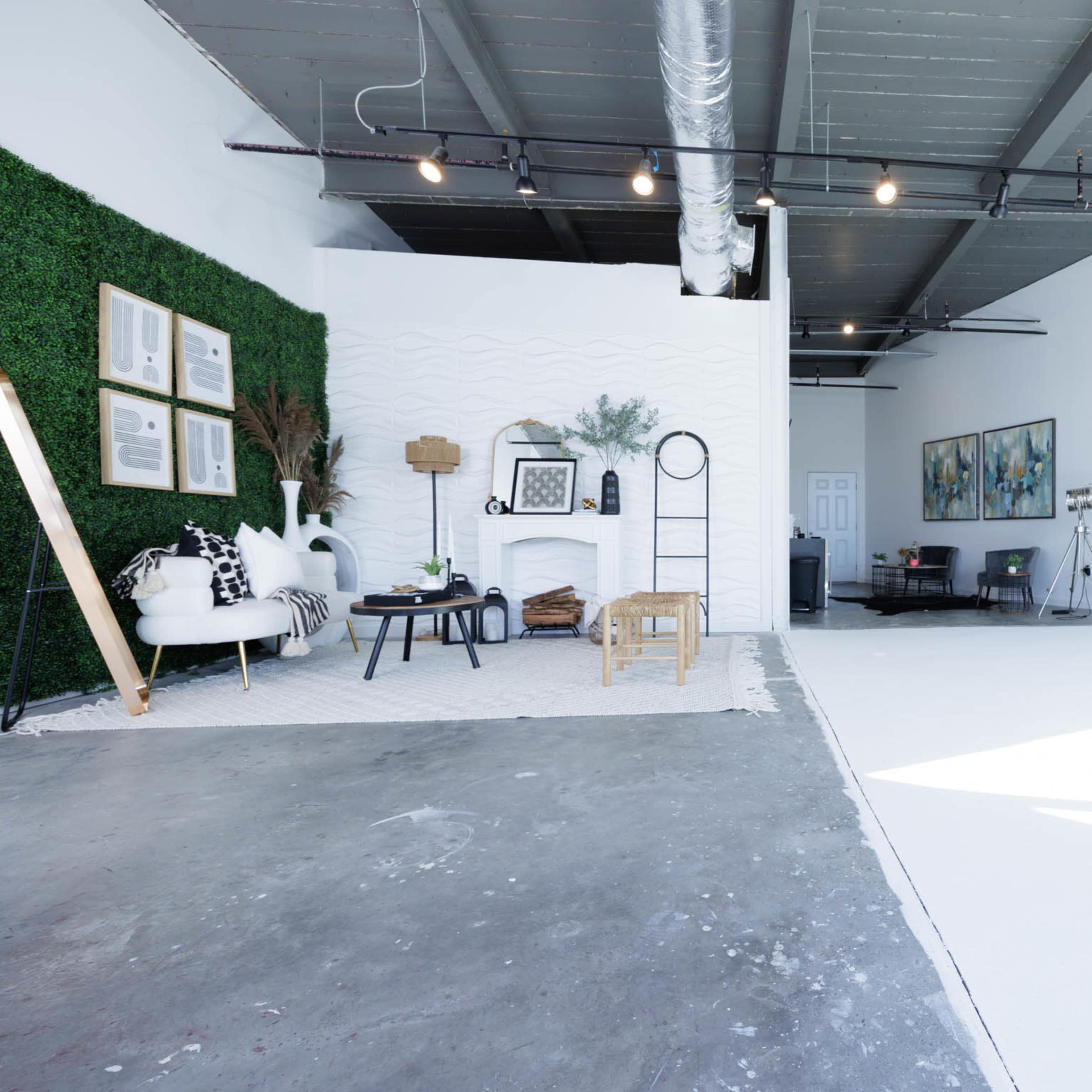 Beltline Creative Studio with Cyc Wall & 3 Christmas Sets Image in Reynoldstown, Atlanta, GA
