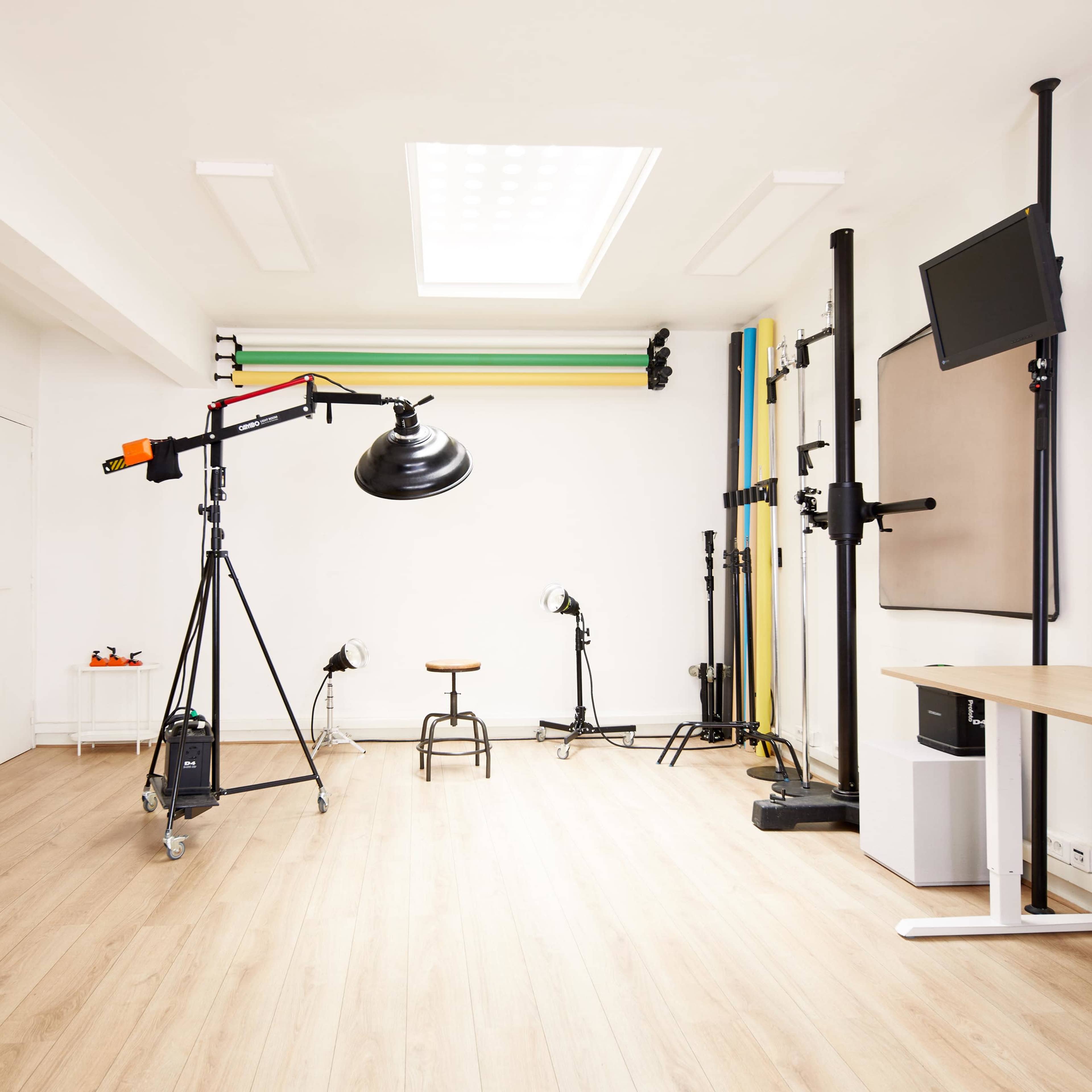 STUDIO STUART - Studio photo & vidéo à Paris 16 où tout est pensé pour votre créativité. Image dans Auteuil, Paris, Île-de-France
