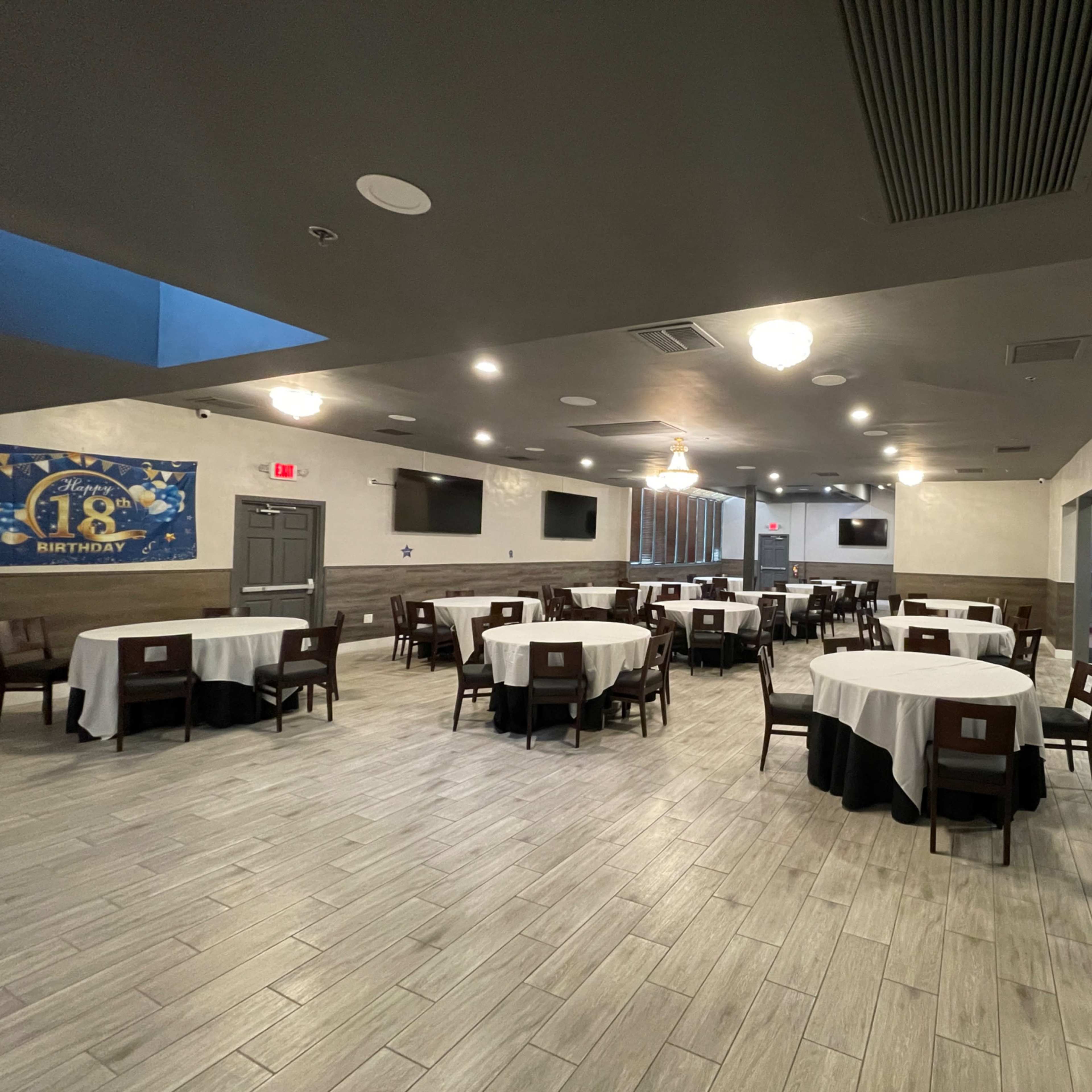 Sapphire Banquet in prime San Diego location Image in Rancho Bernardo, San Diego, CA
