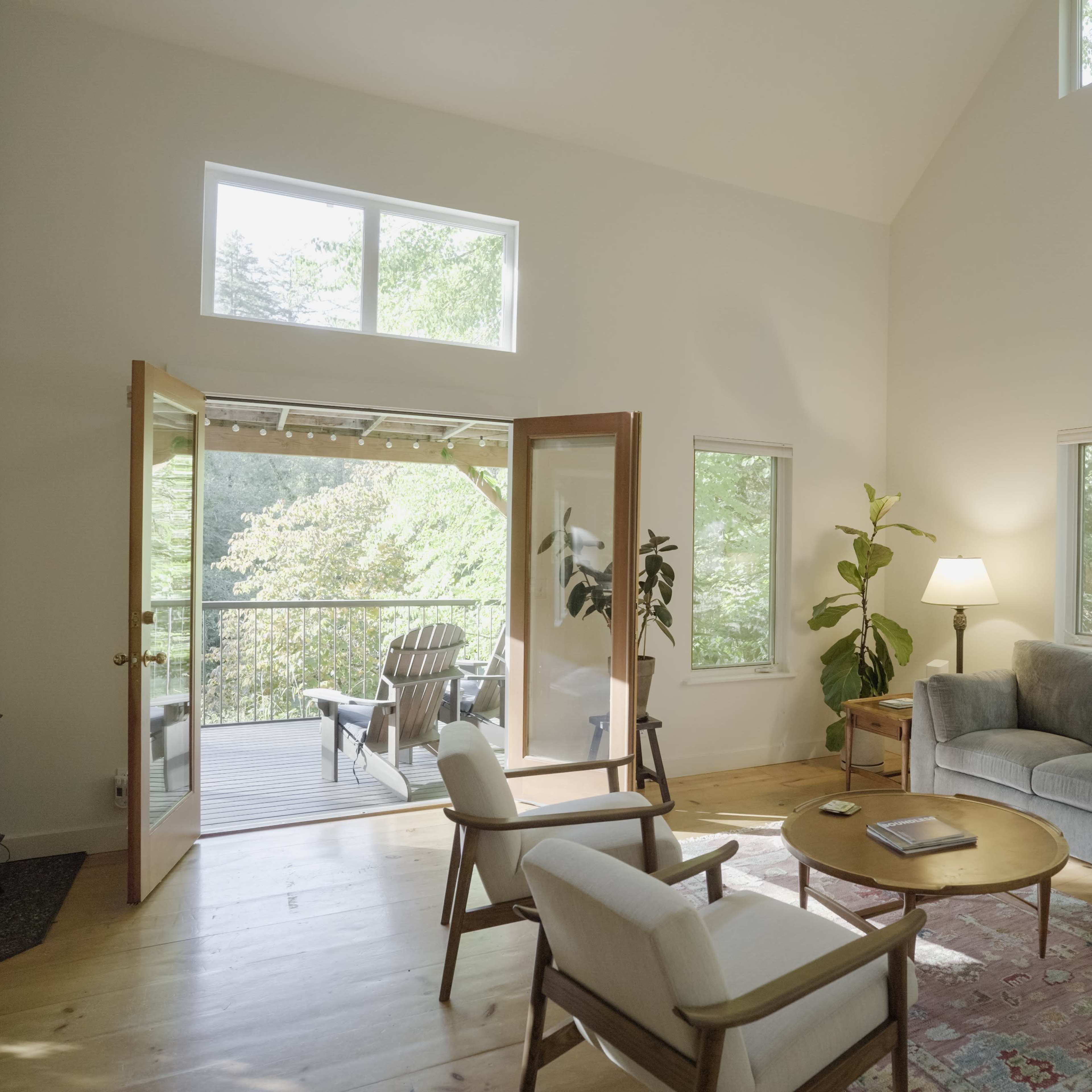 Peaceful private cottage with beautiful nature views Image in Bainbridge Island, Bainbridge Island, WA