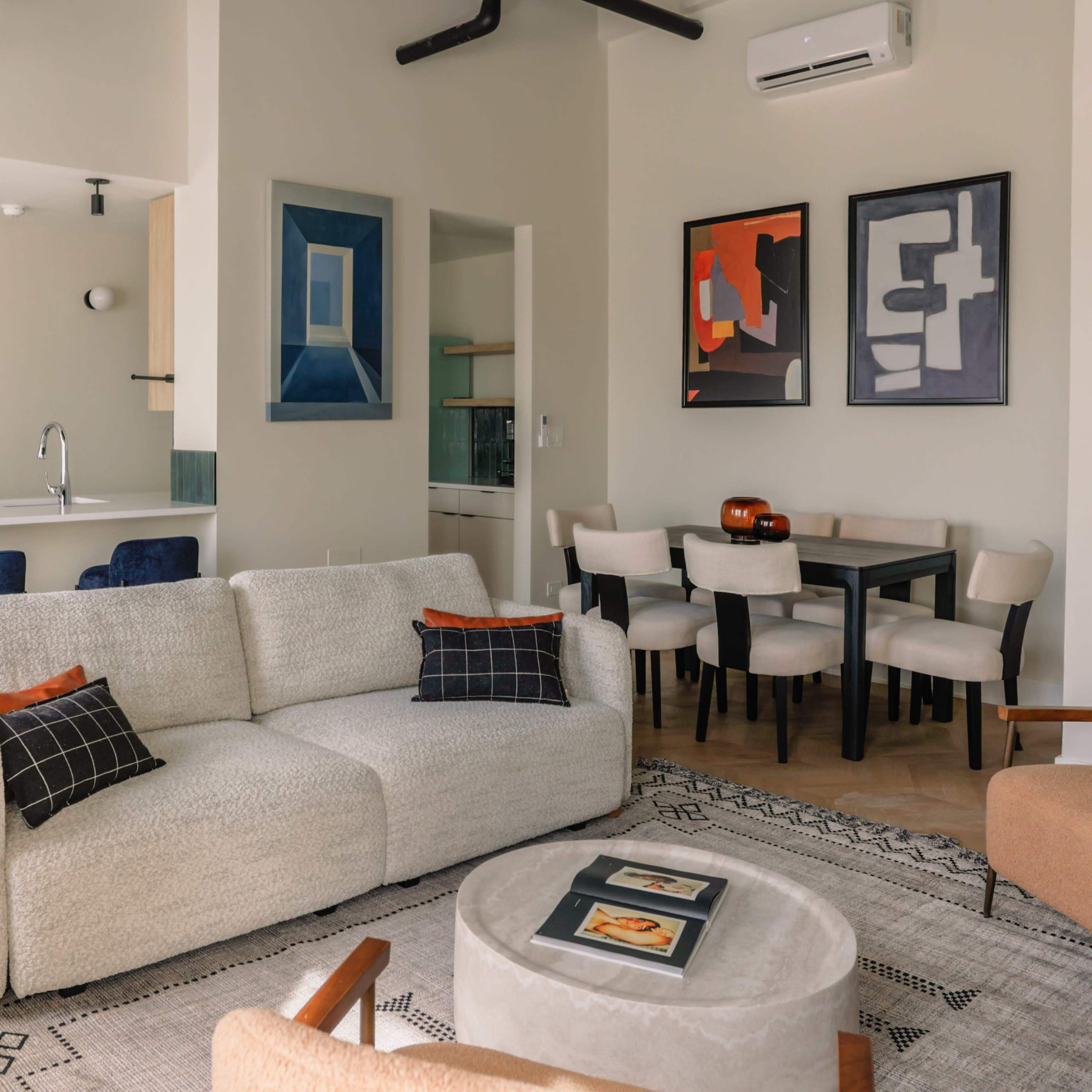 Luxury Designer Penthouse in the heart of Gold Coast/Old Town Image in Chicago Loop, Chicago, IL