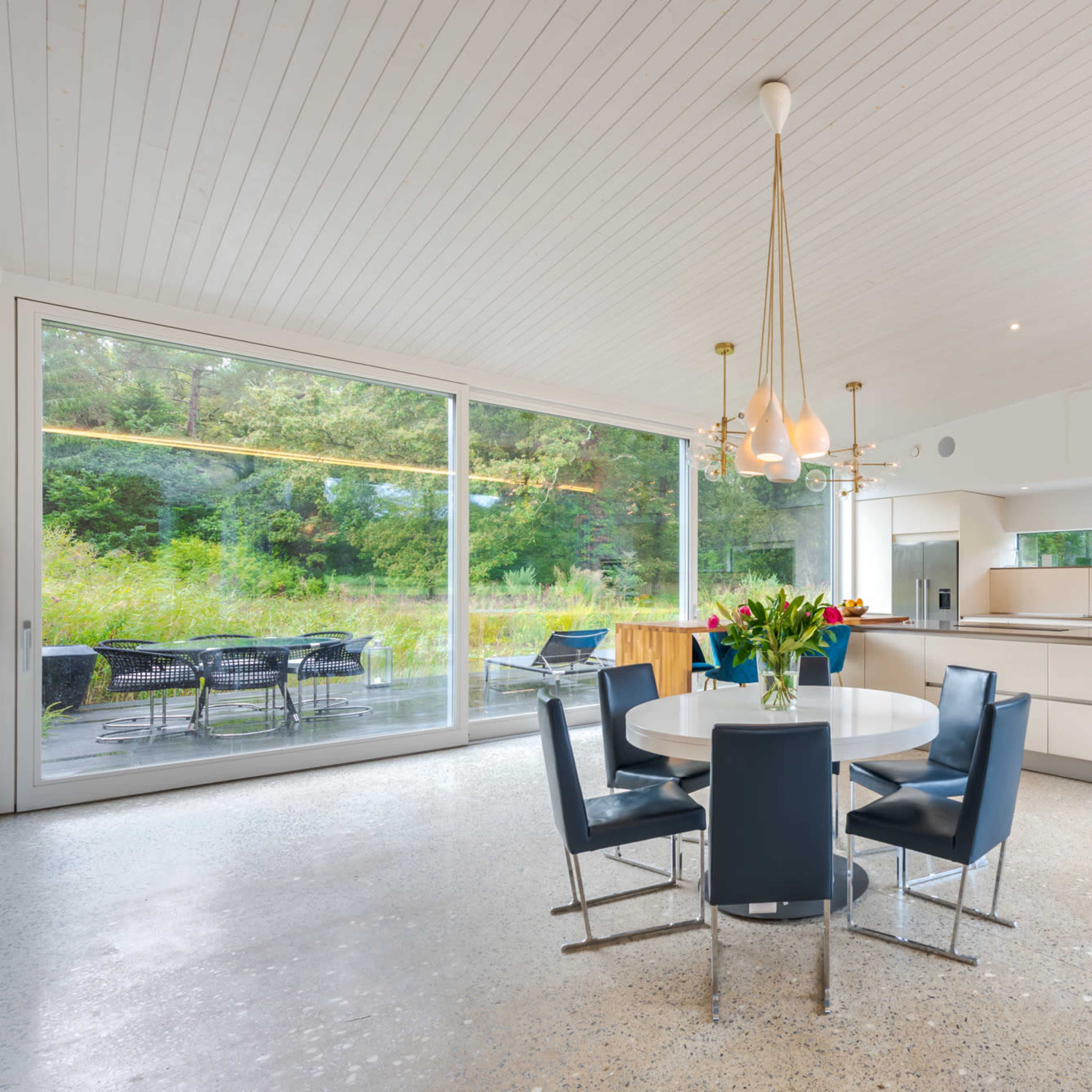 Production | Modern Californian Style Luxury Home & Location House with Pool & Fire Pit Image in Chiddingfold, Godalming, England