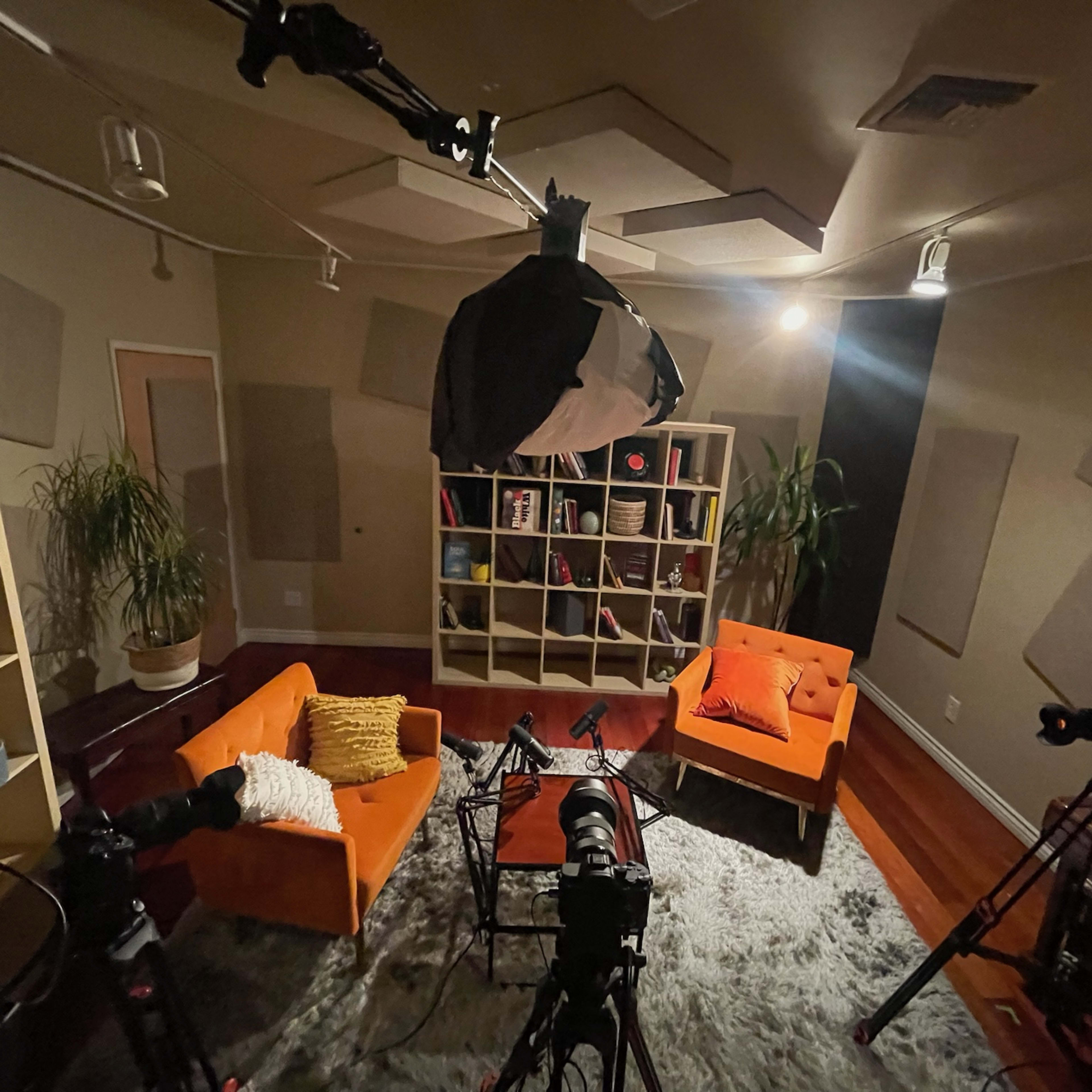 Podcast Studio w/ Parking in Inglewood Image in Morningside Park, Inglewood, CA