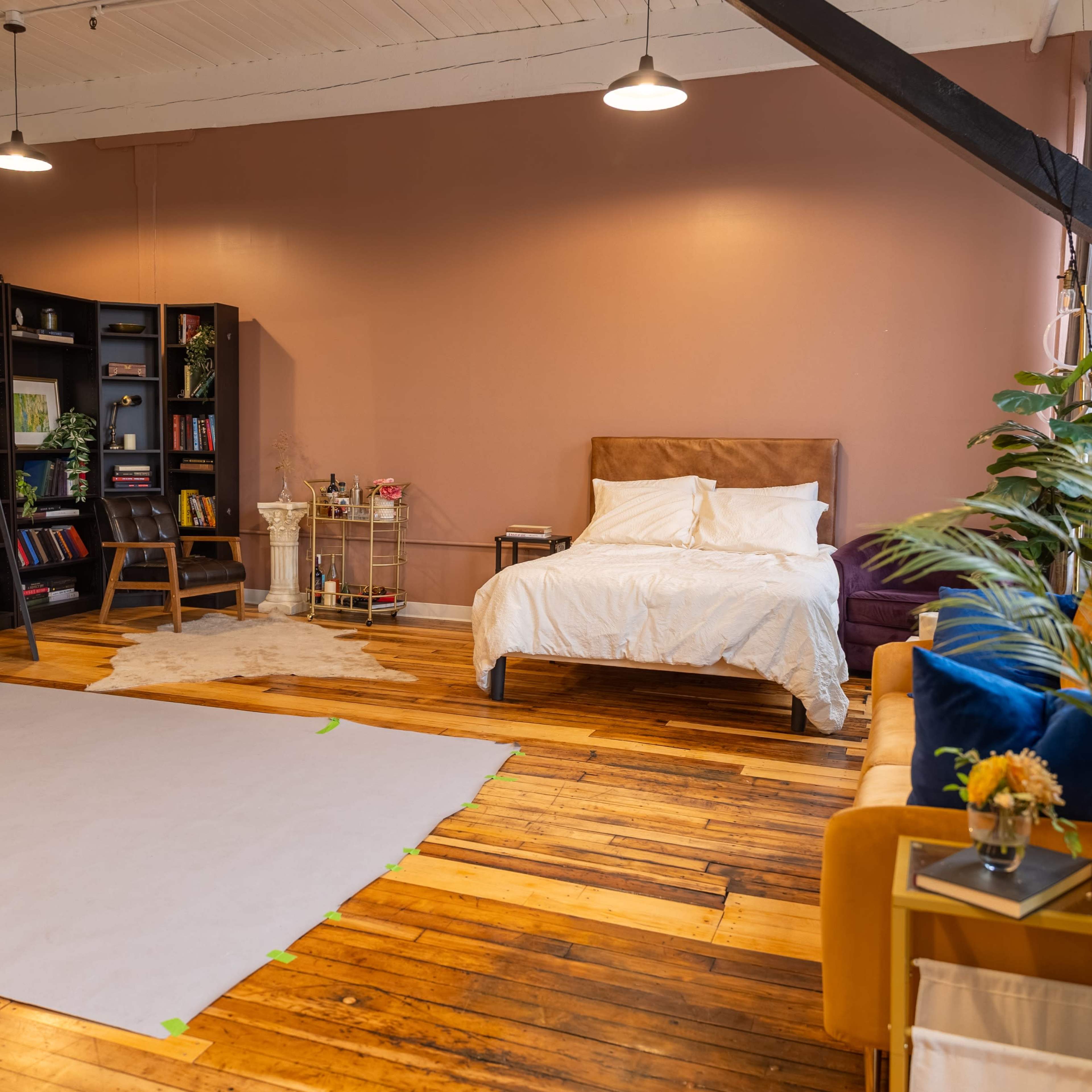 Central Rustic Studio with Versatile Vibes Image in Central Manchester, Manchester, CT