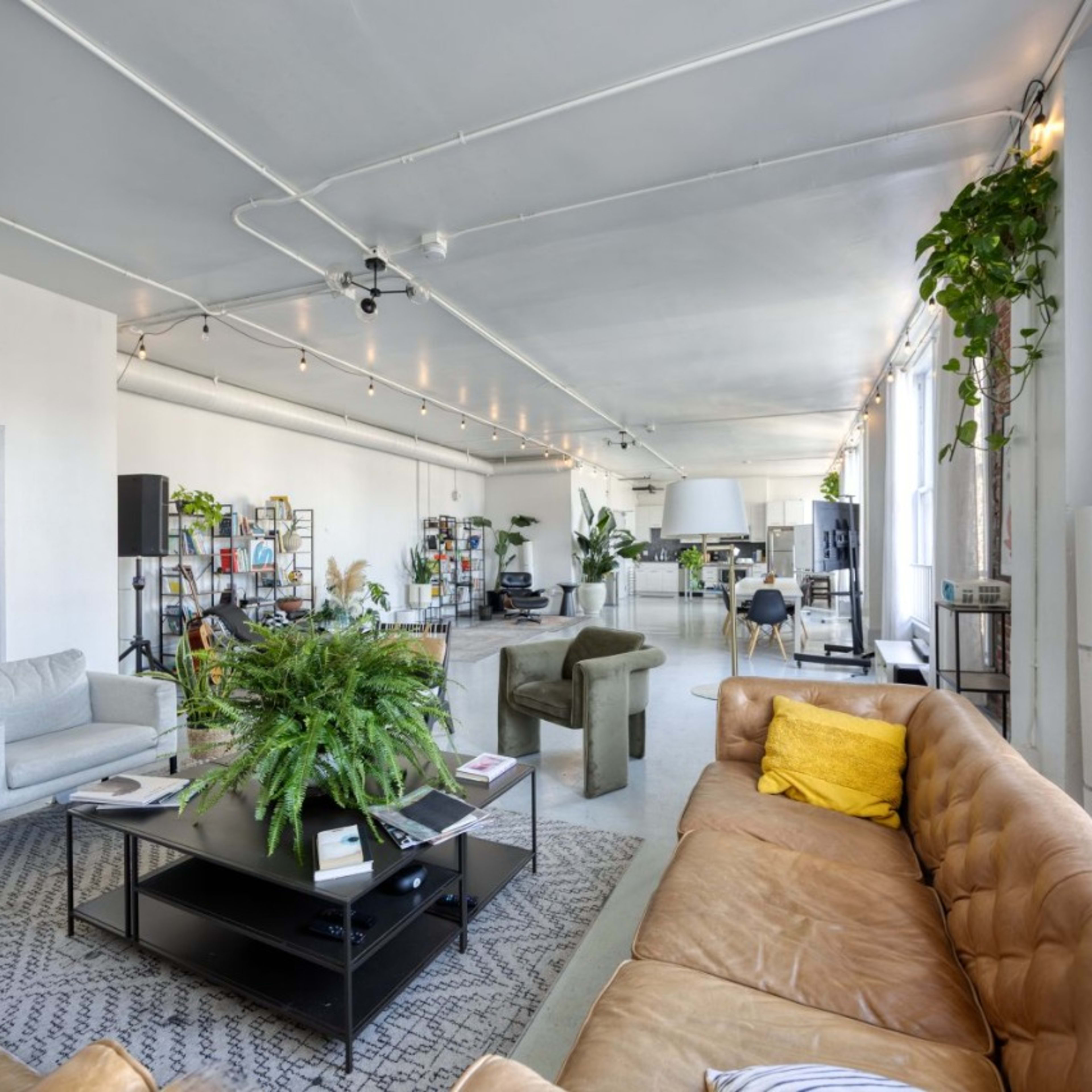 Spacious NYC Creative Loft in DTLA (Party/ Event) Image in Downtown, Los Angeles, CA