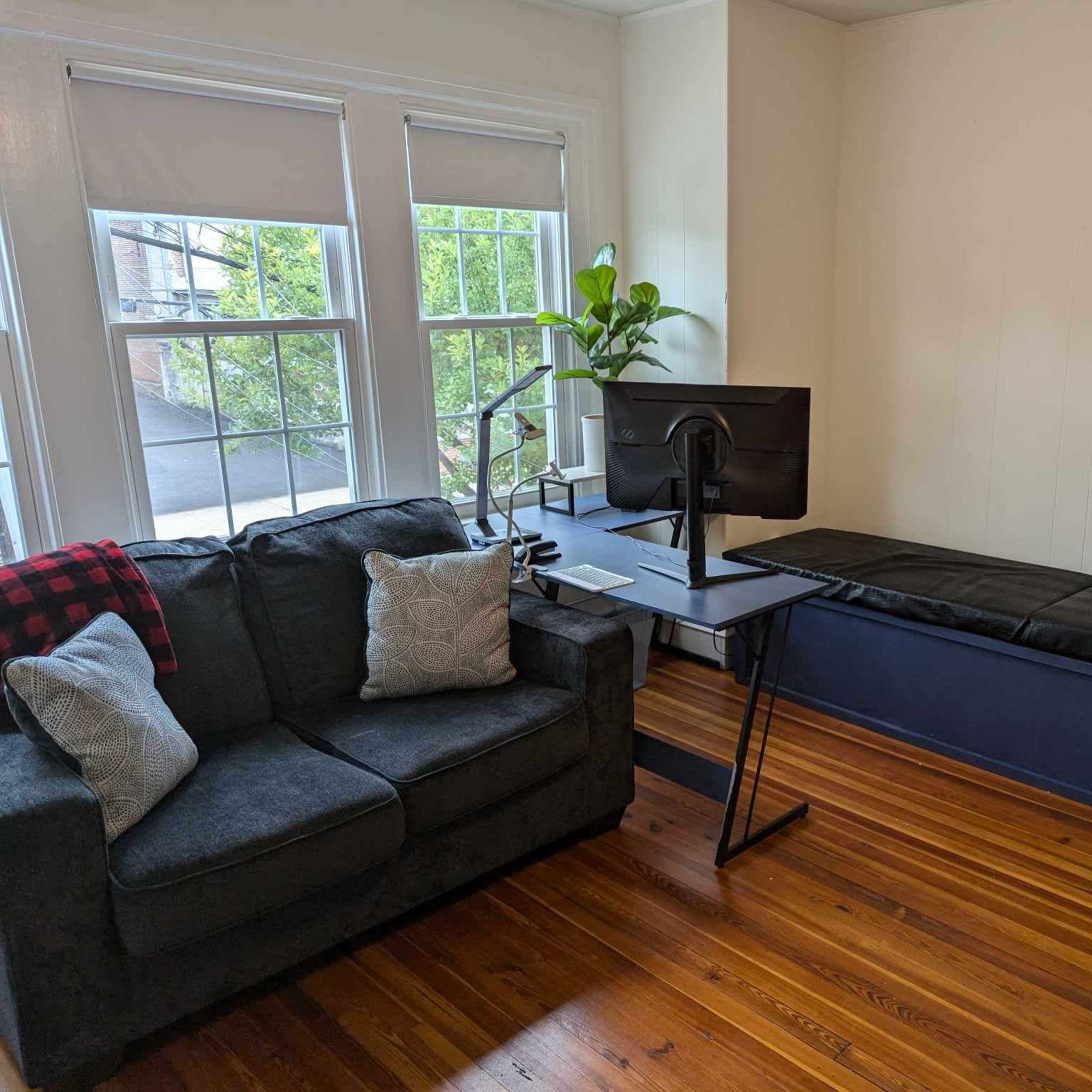 Philadelphia Suburb Podcast Studio Image in Whitemarsh Township, Flourtown, PA