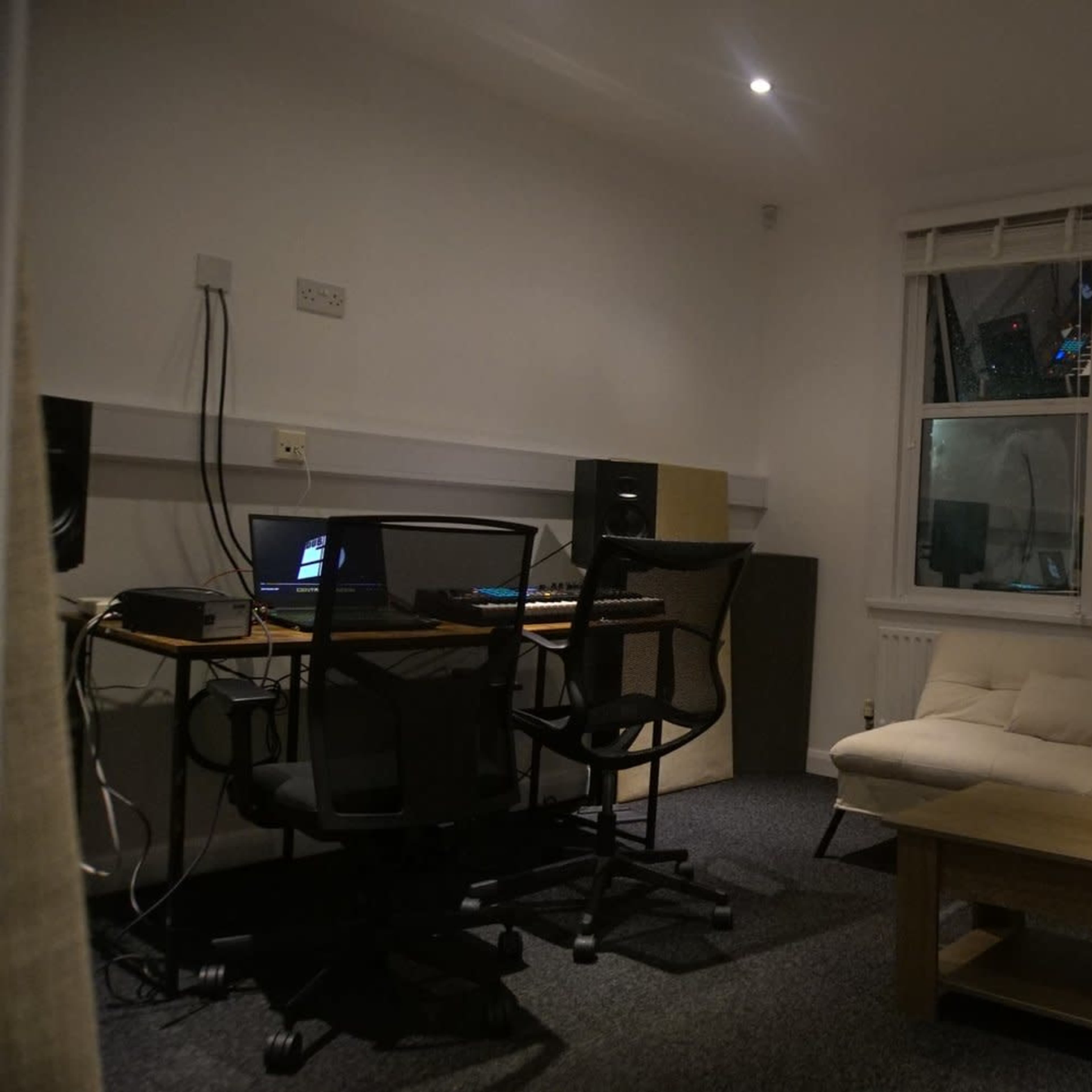Mint House Studios Central London with Rooftop Access Image in London, London, England