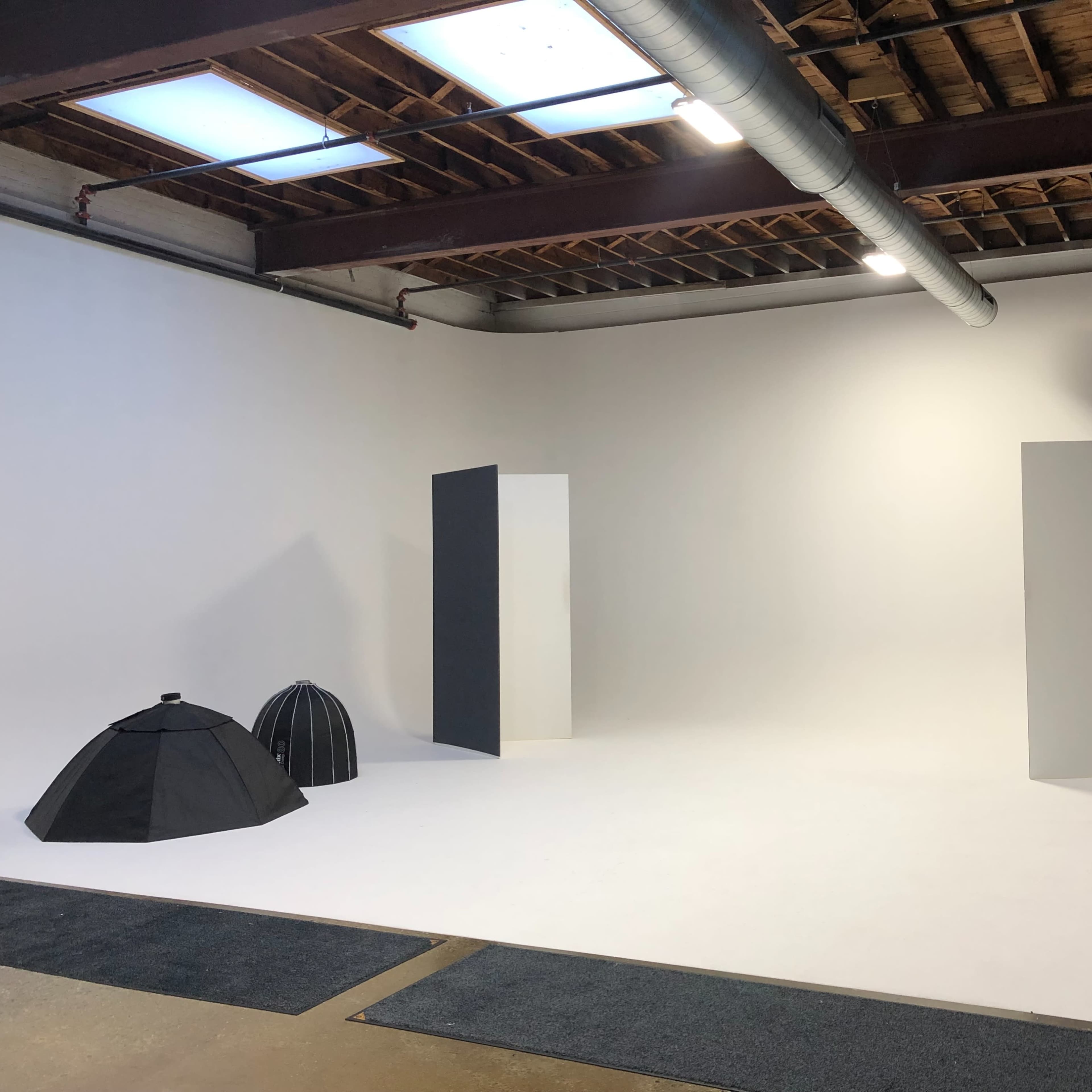 Siren Studios Image in East Market Street A, Greensboro, NC