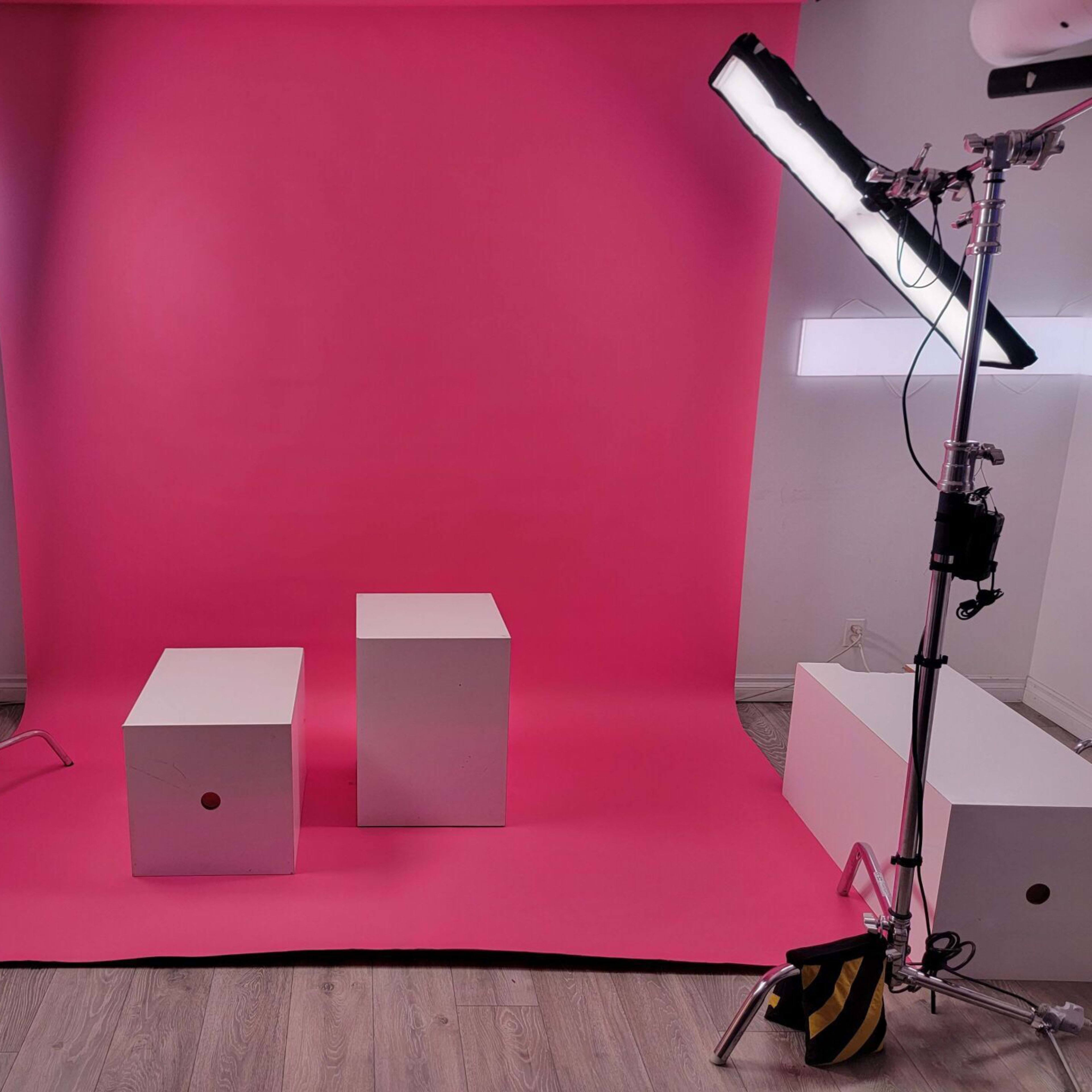 Fashion Photography Studio (small capacity) Image in Ottawa, Ottawa, ON