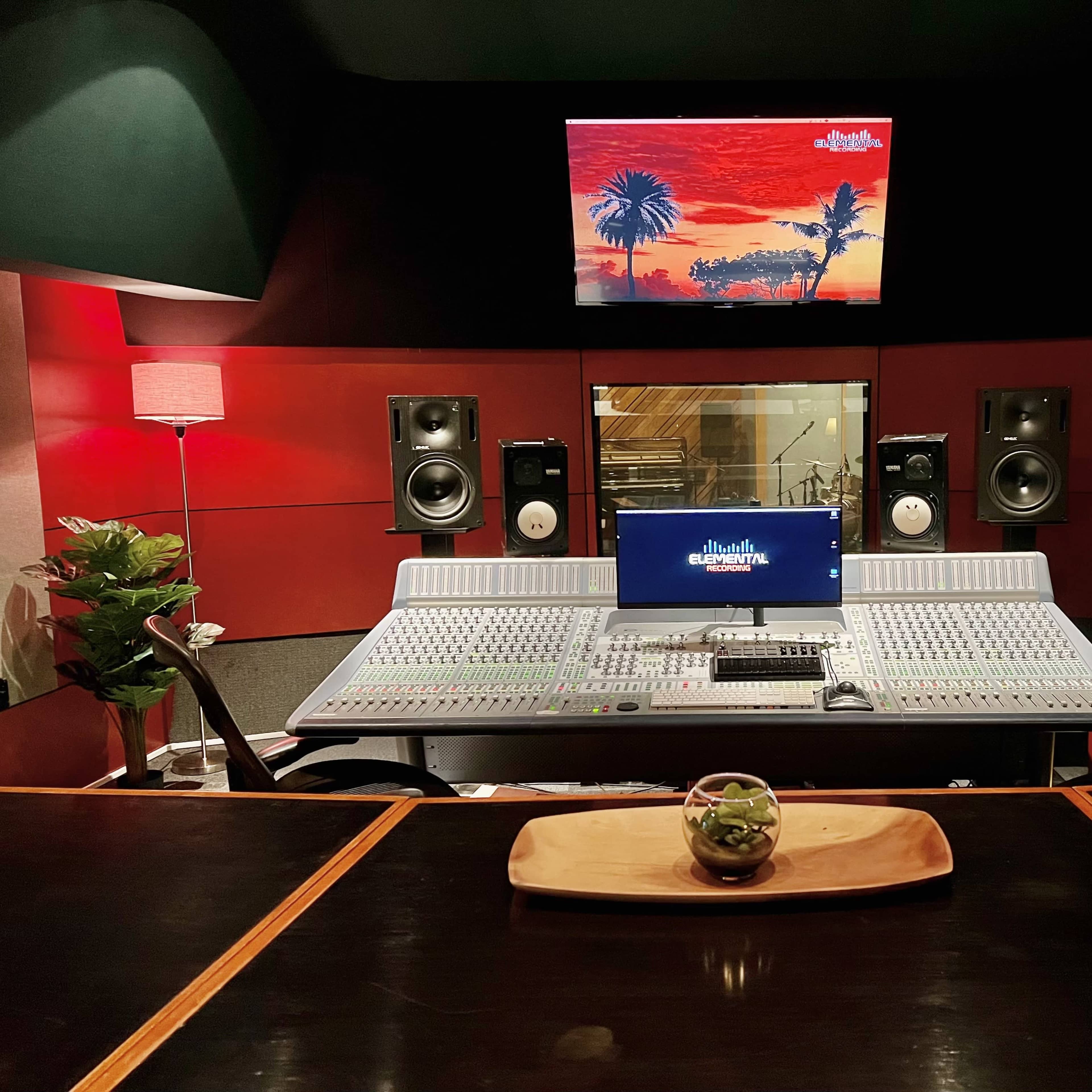 Elemental Studio C Image in Sawtelle, Los Angeles, CA