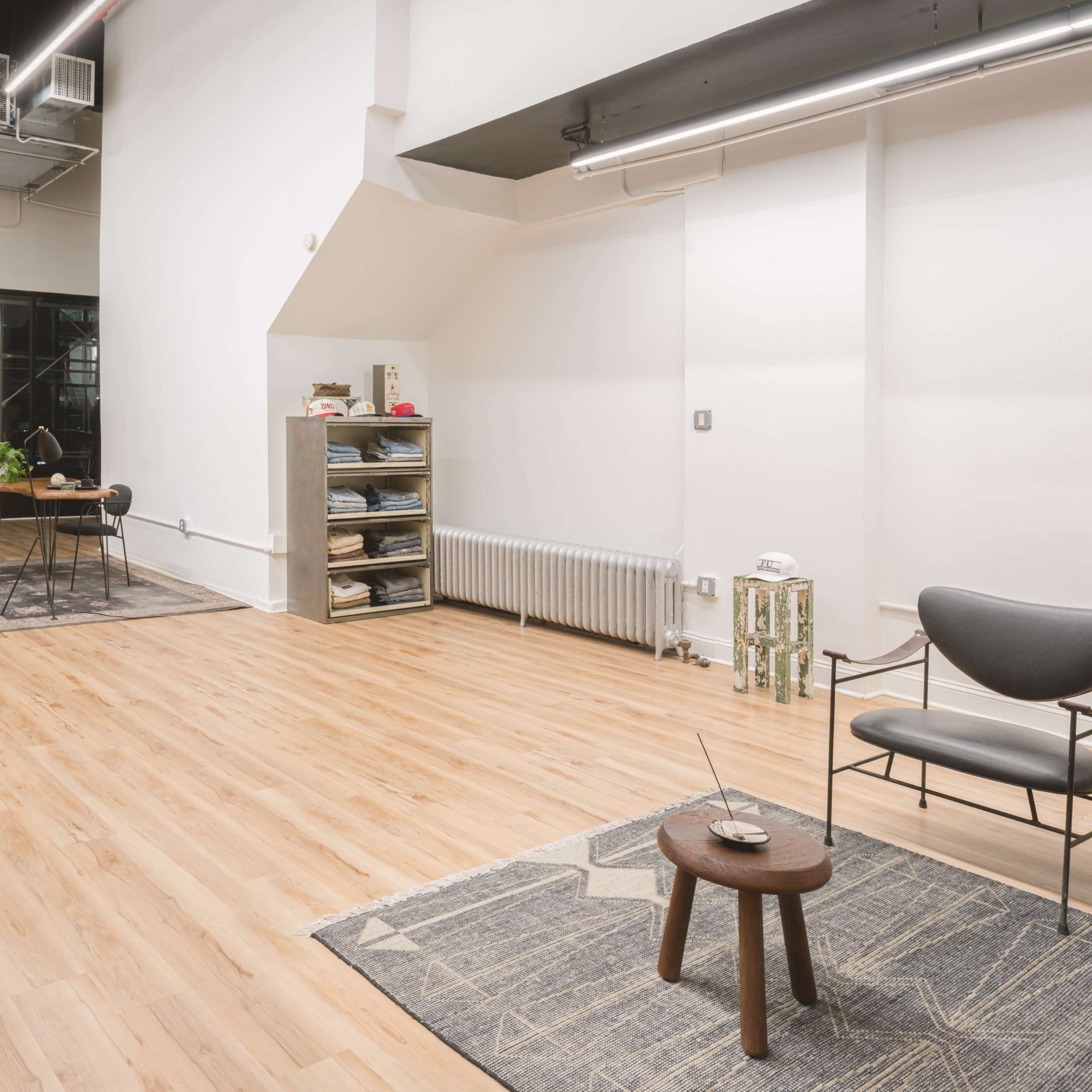 Spacious, customizable storefront in the heart of the Garment District Image in Midtown Manhattan, New York, NY