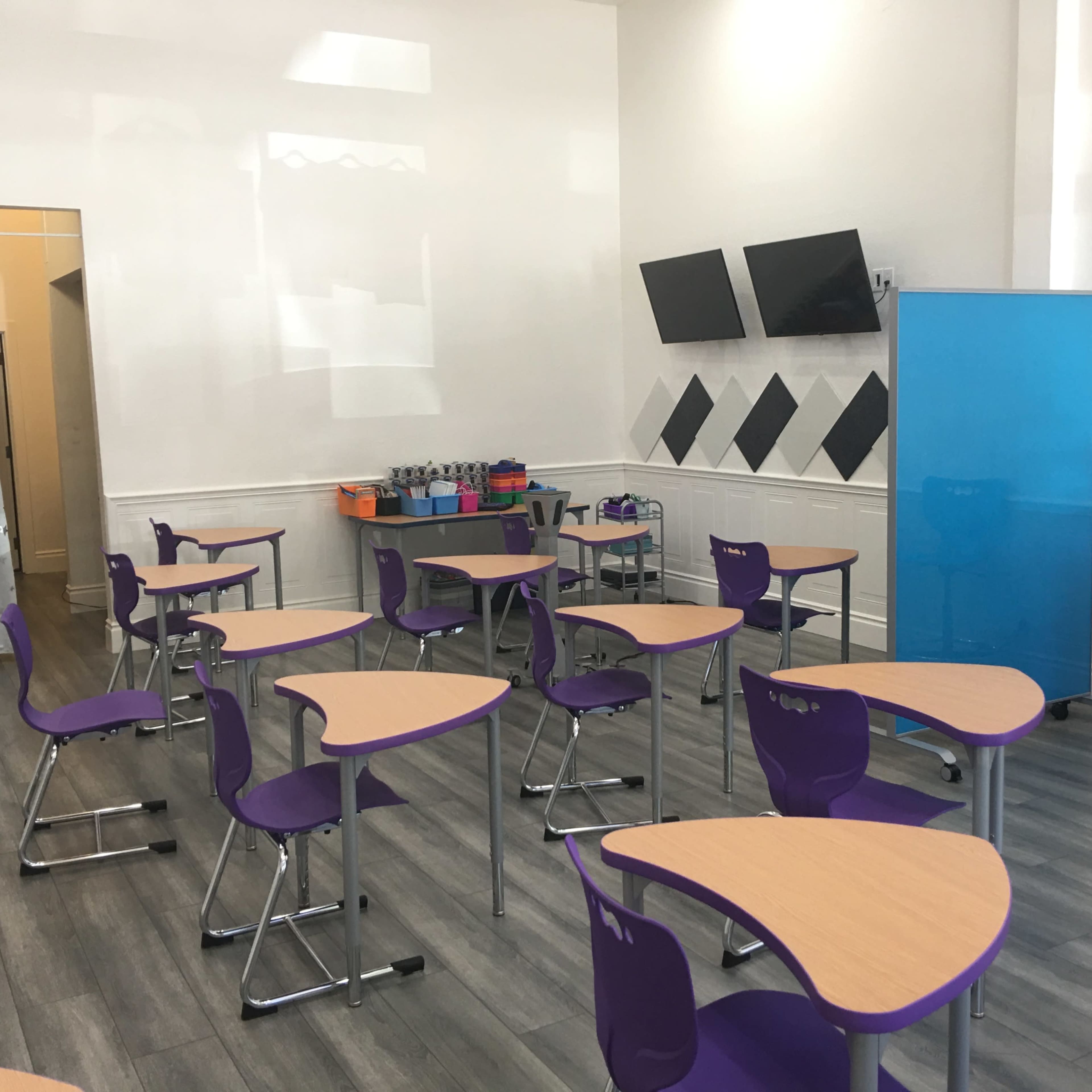 Multi-purpose space, welcoming, versatile, youthful Image in Brentwood, Brentwood, CA
