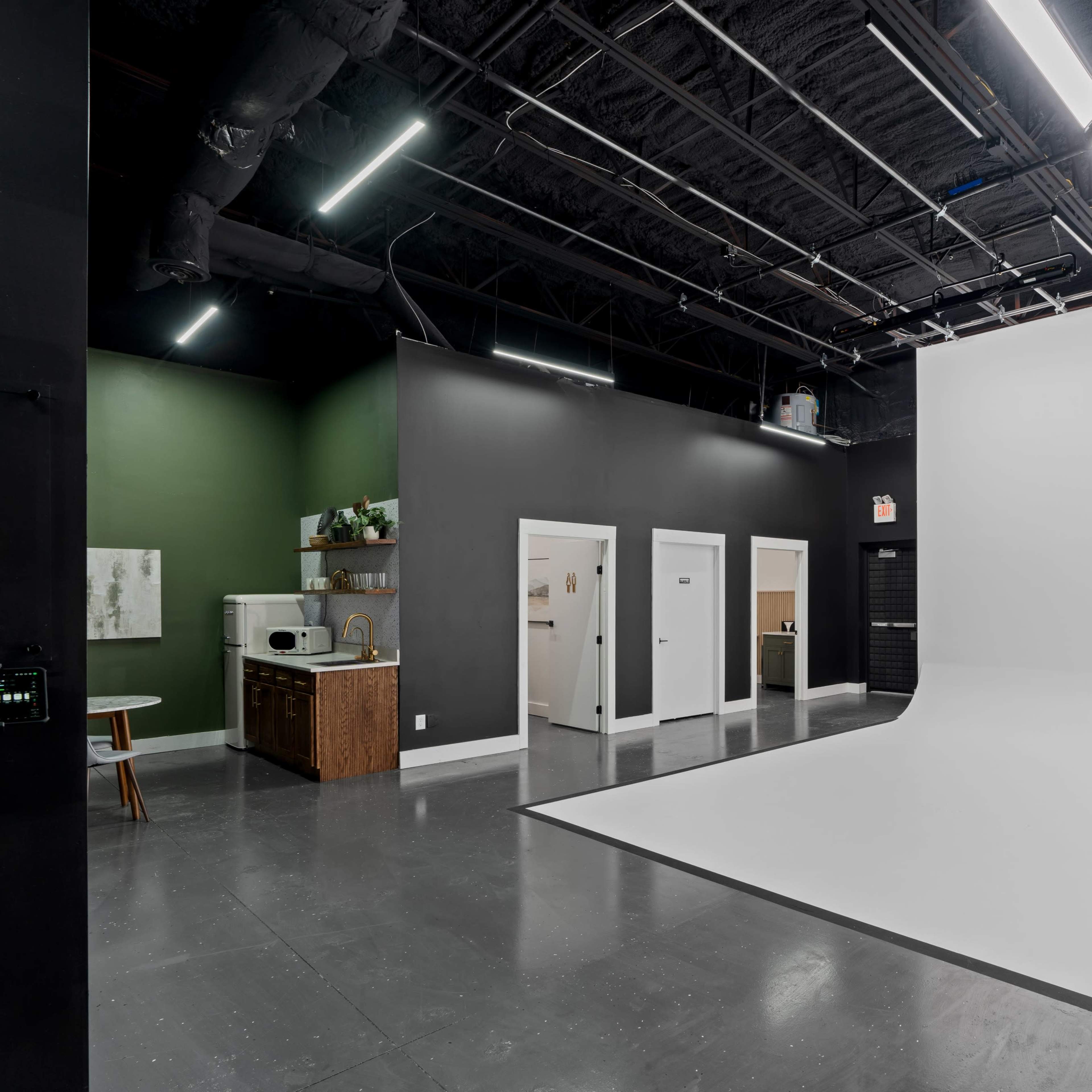 148 Studios Image in Twin Brook, Chattanooga, TN