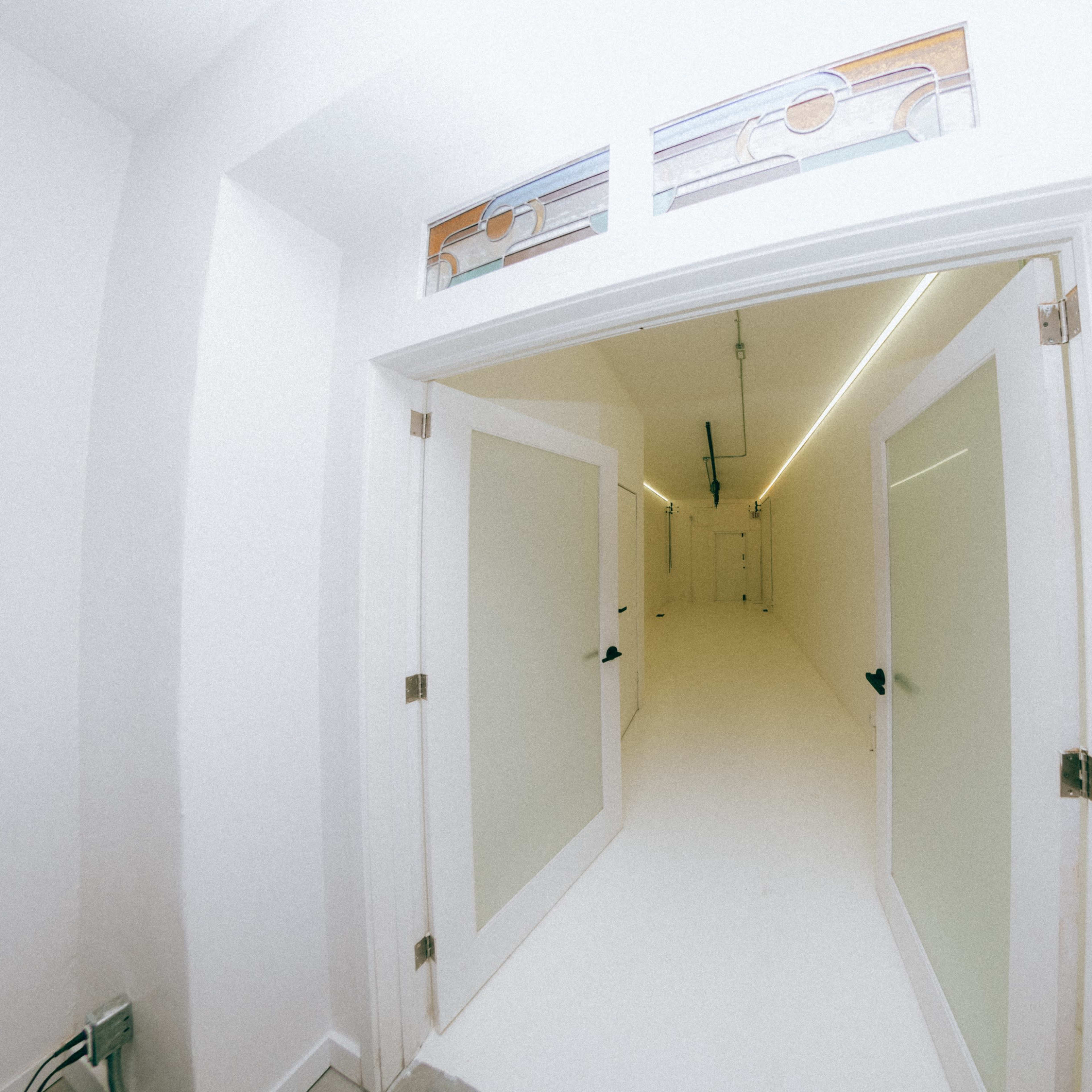 All White Minimal Studio Perfect For Rehearsals/Meetings Image in Brockton Village, Toronto, ON