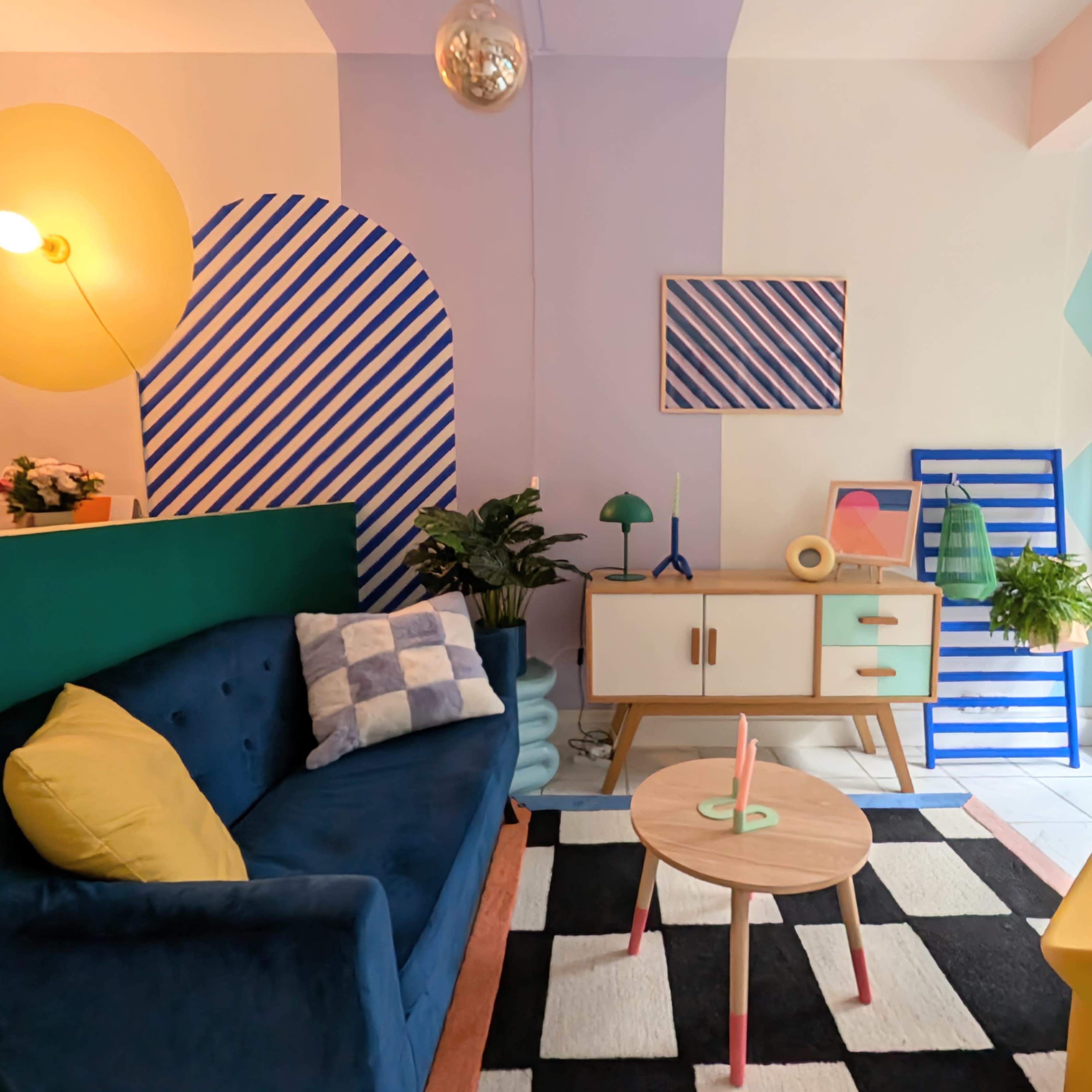 Studio parisien coloré avec jardin Image dans Paris, Paris, Île-de-France