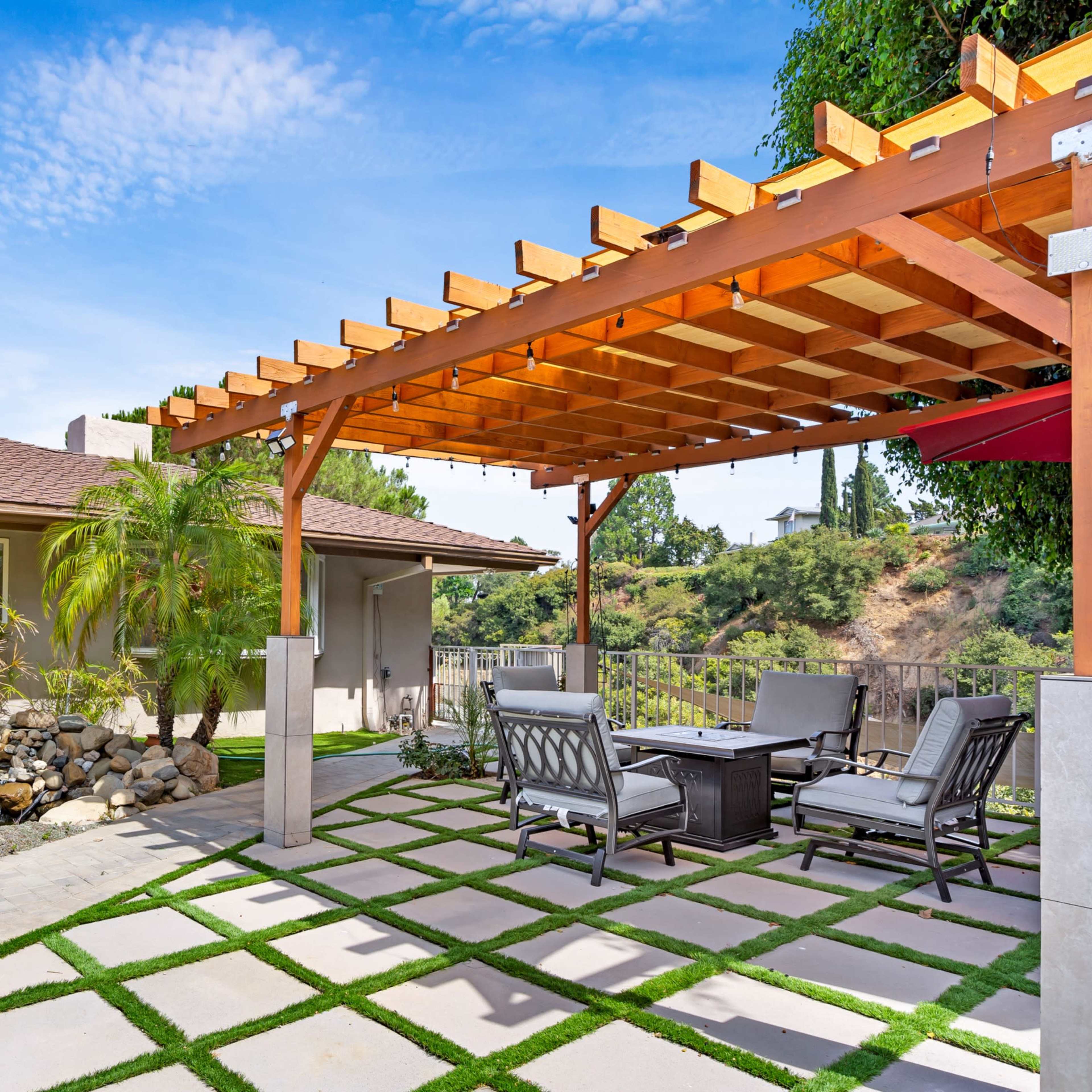 Newly Remodeled Studio City Home with Great View and Trendy Furniture Image in Studio City, Los Angeles, CA