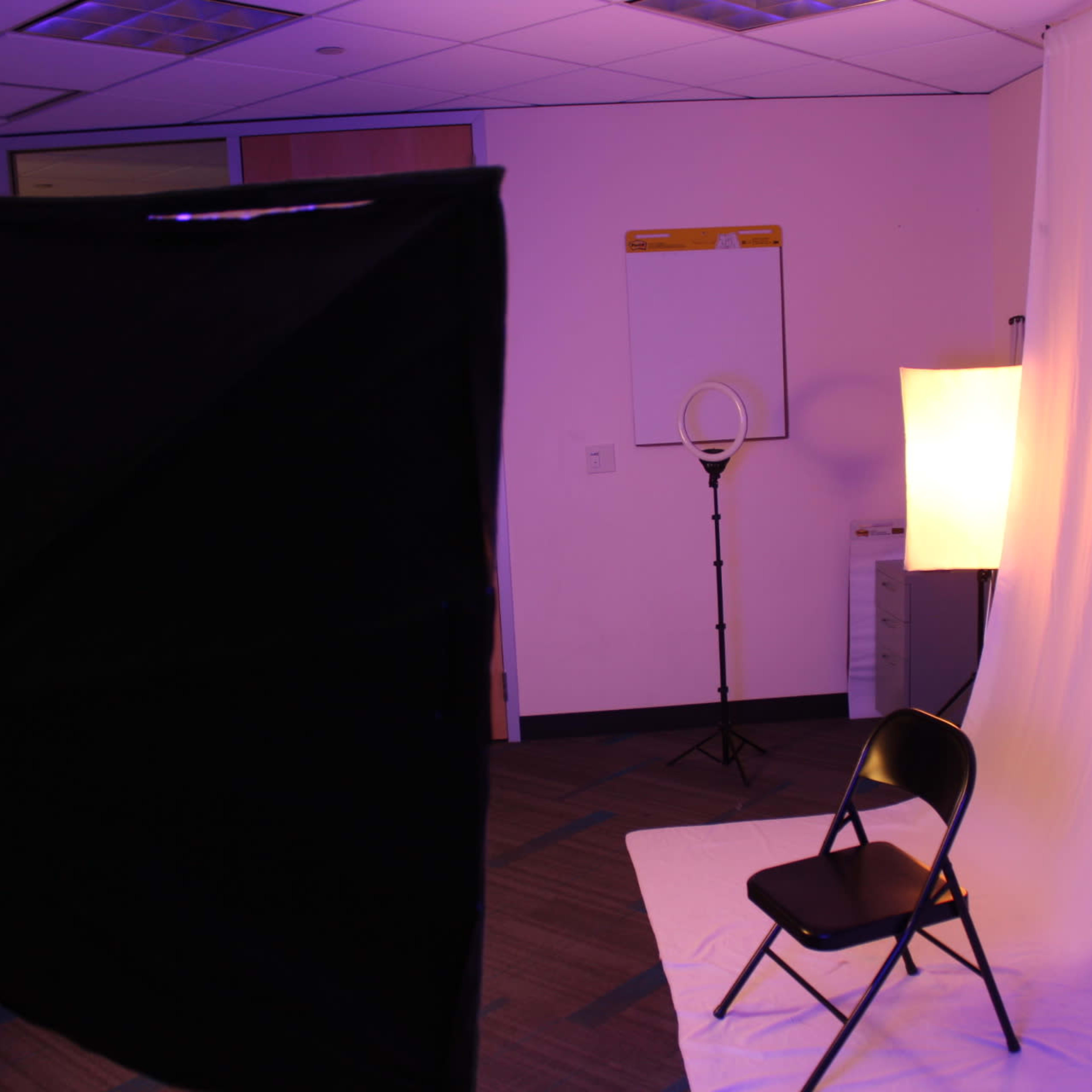 Photo Studio w/ Complimentary Equipment for Corporate Event Headshots, Interviews, Testimonials Image in Central Business District, Seattle, WA