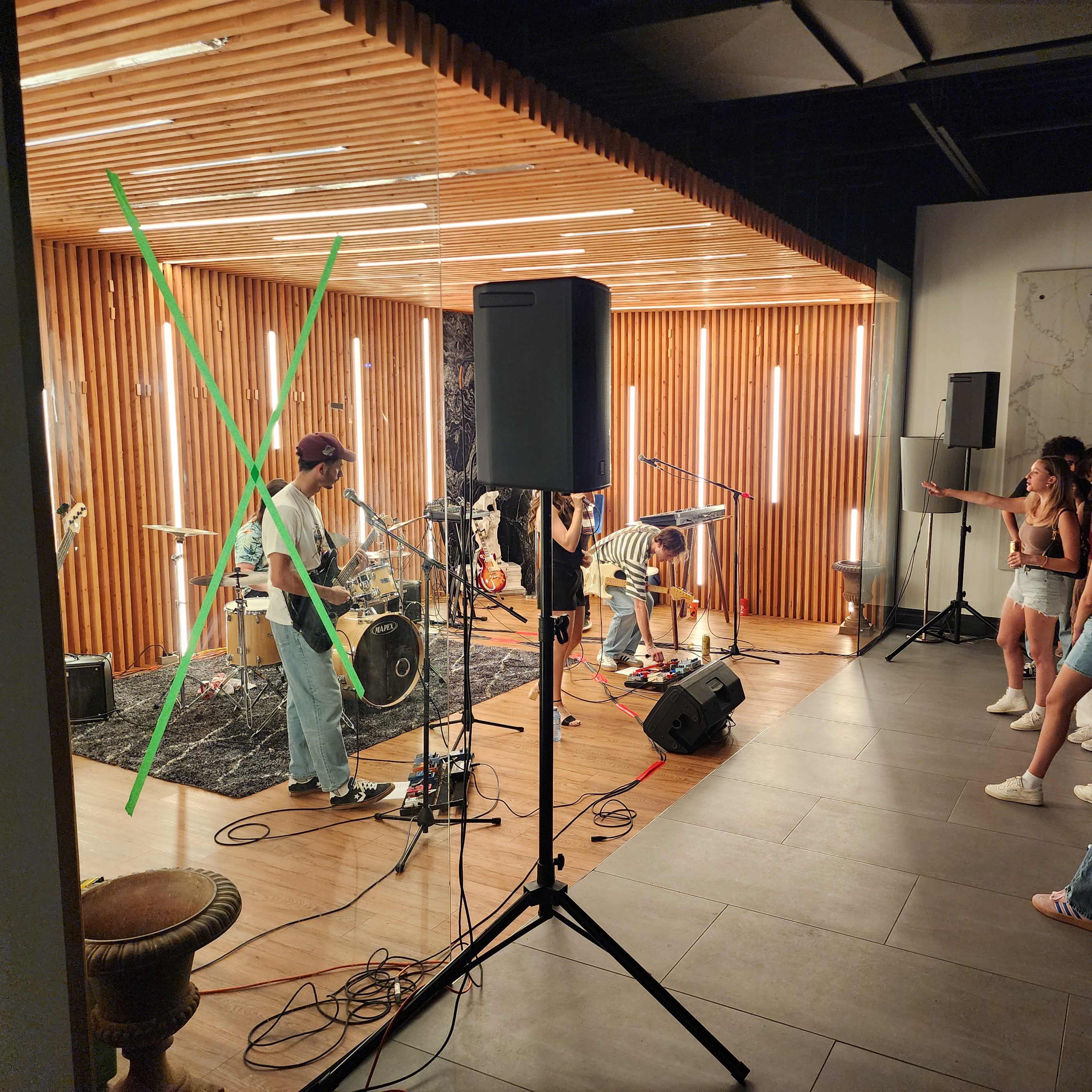 Photo, Video and Podcast Media Production Space Image in Mississauga, Mississauga, ON