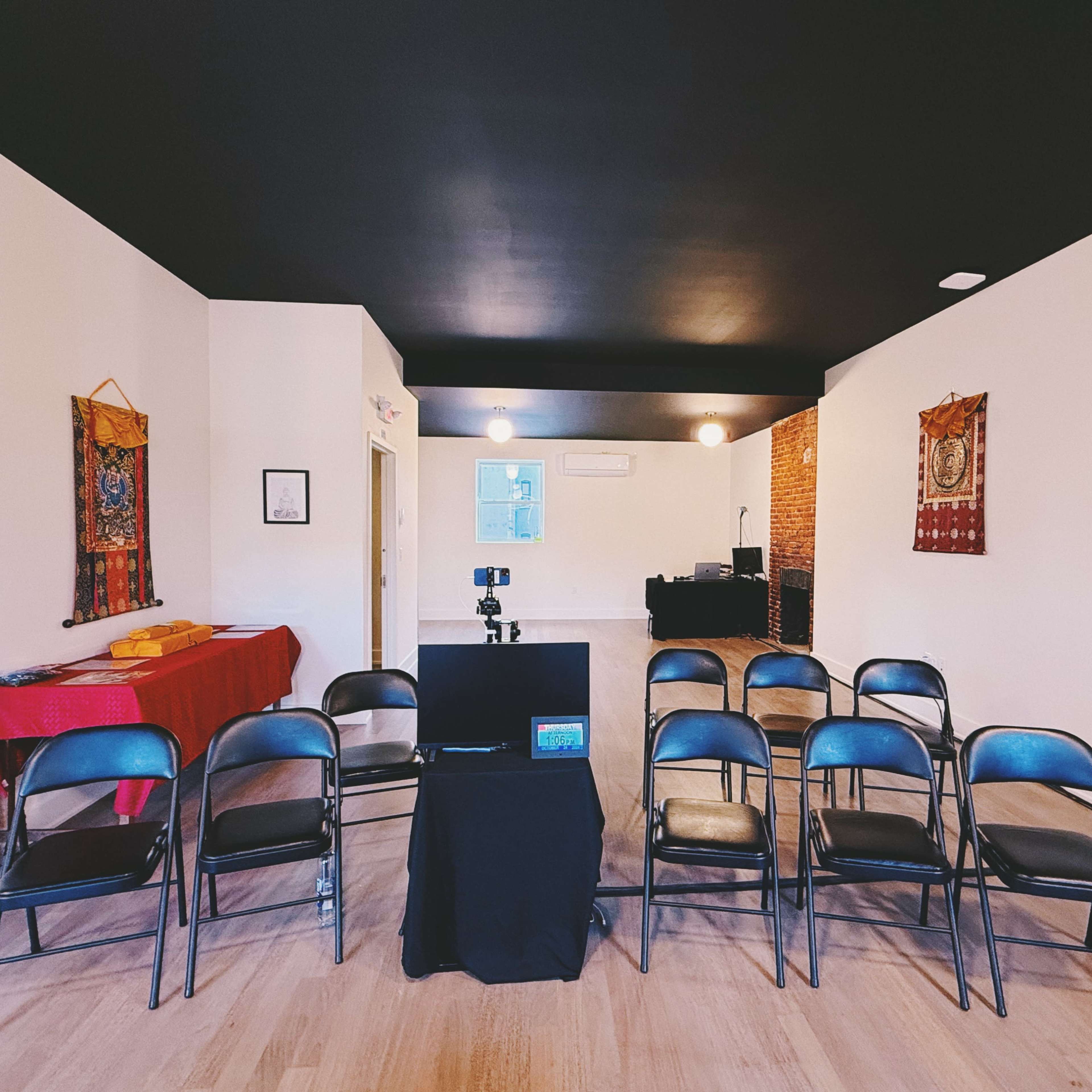 Spacious open light filled space Image in Upper Manhattan, New York, NY