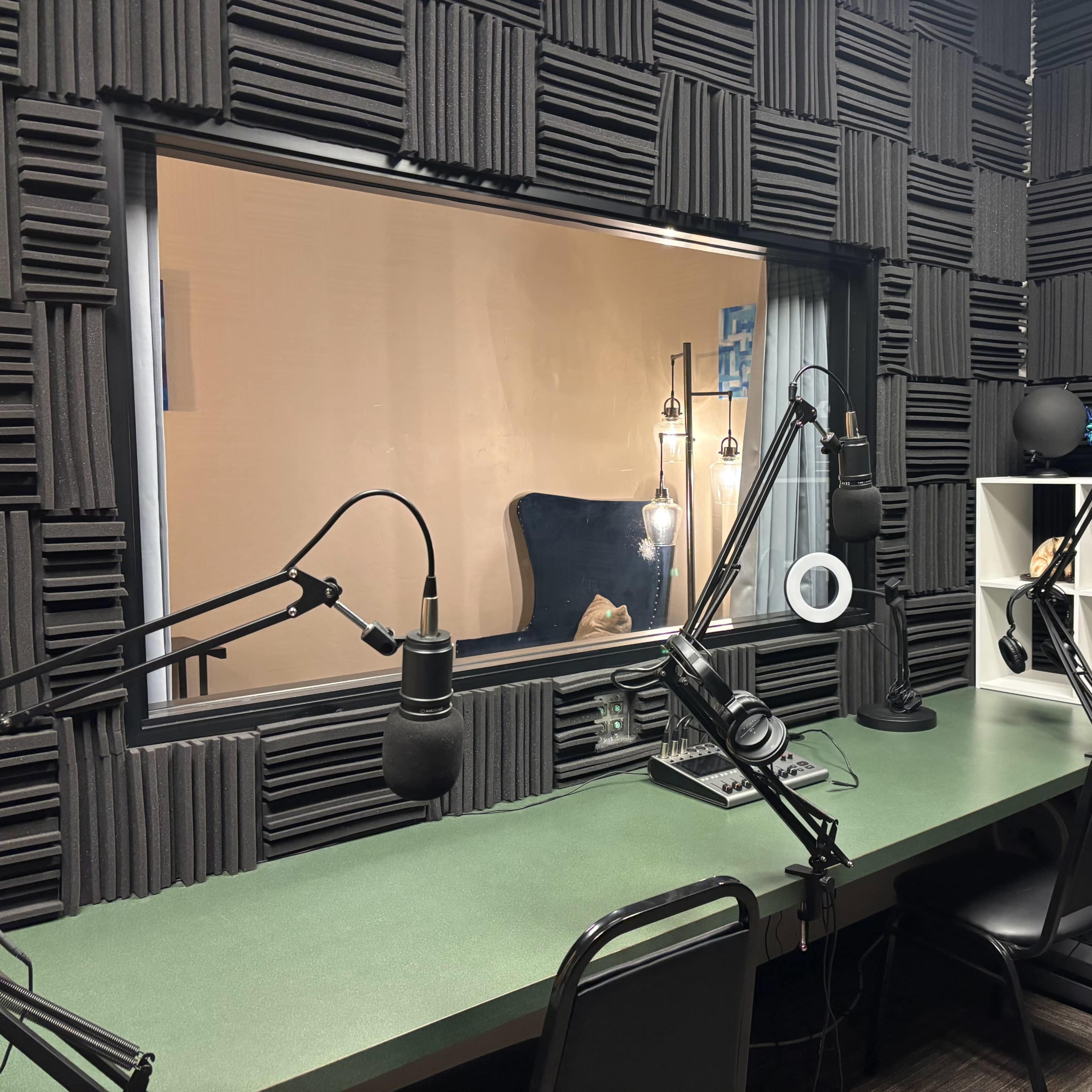 East Central Podcast Studio Image in El Gheko, Tucson, AZ