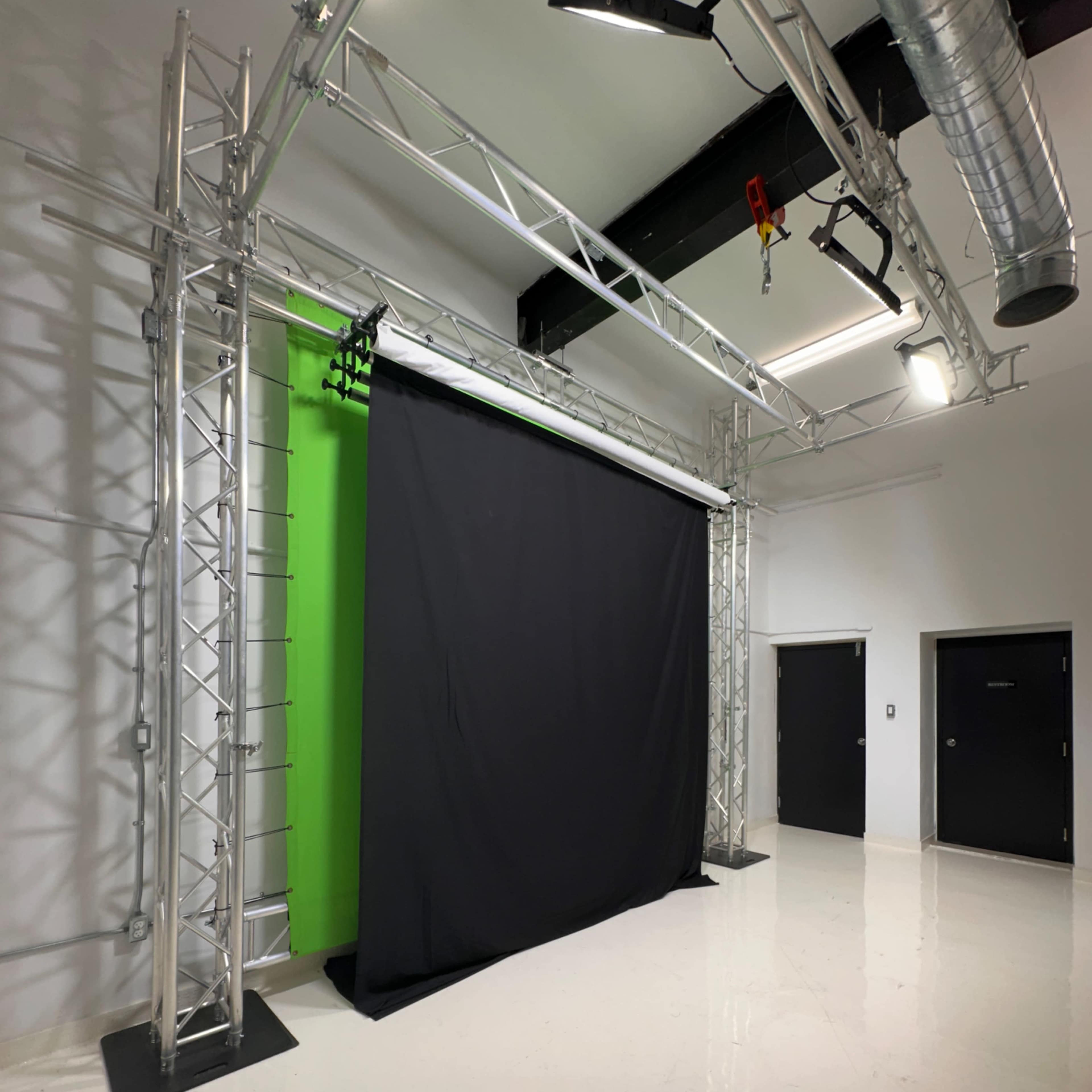 Industrial Creative Studio Image in Niagara Falls, Niagara Falls, ON