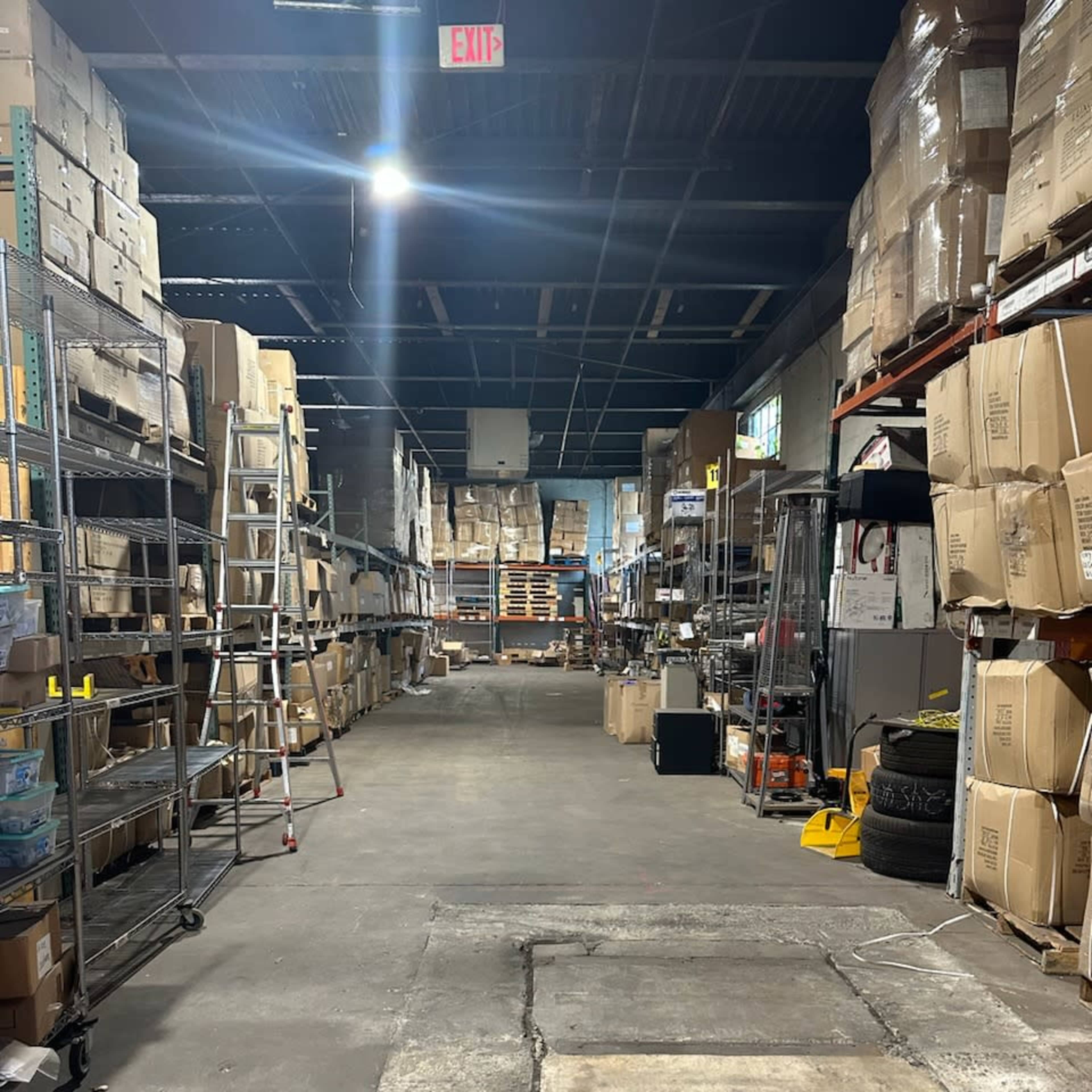 Industrial Warehouse Image in Linden, Linden, NJ