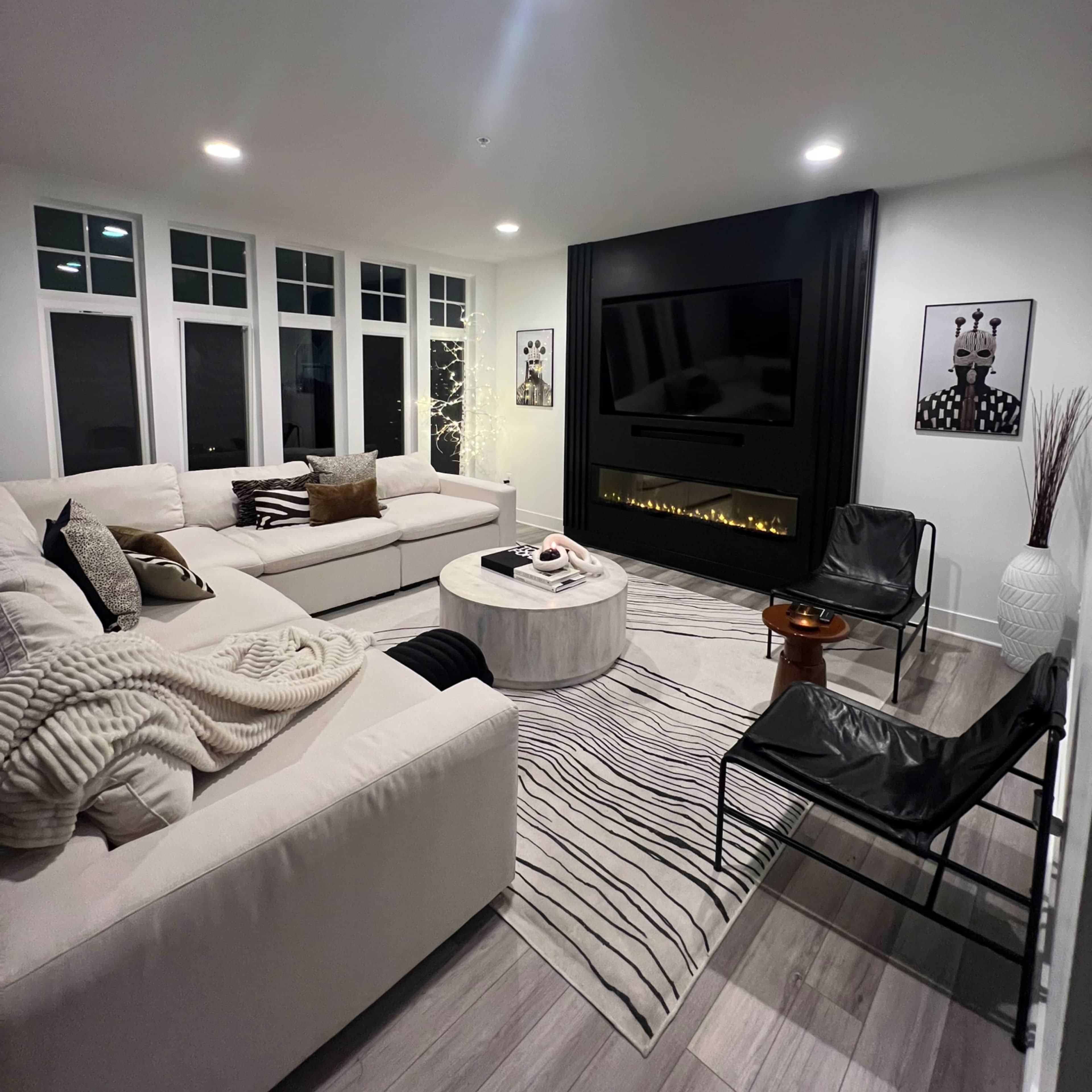 Luxury Upscale Lounge Space Image in , Odenton, MD