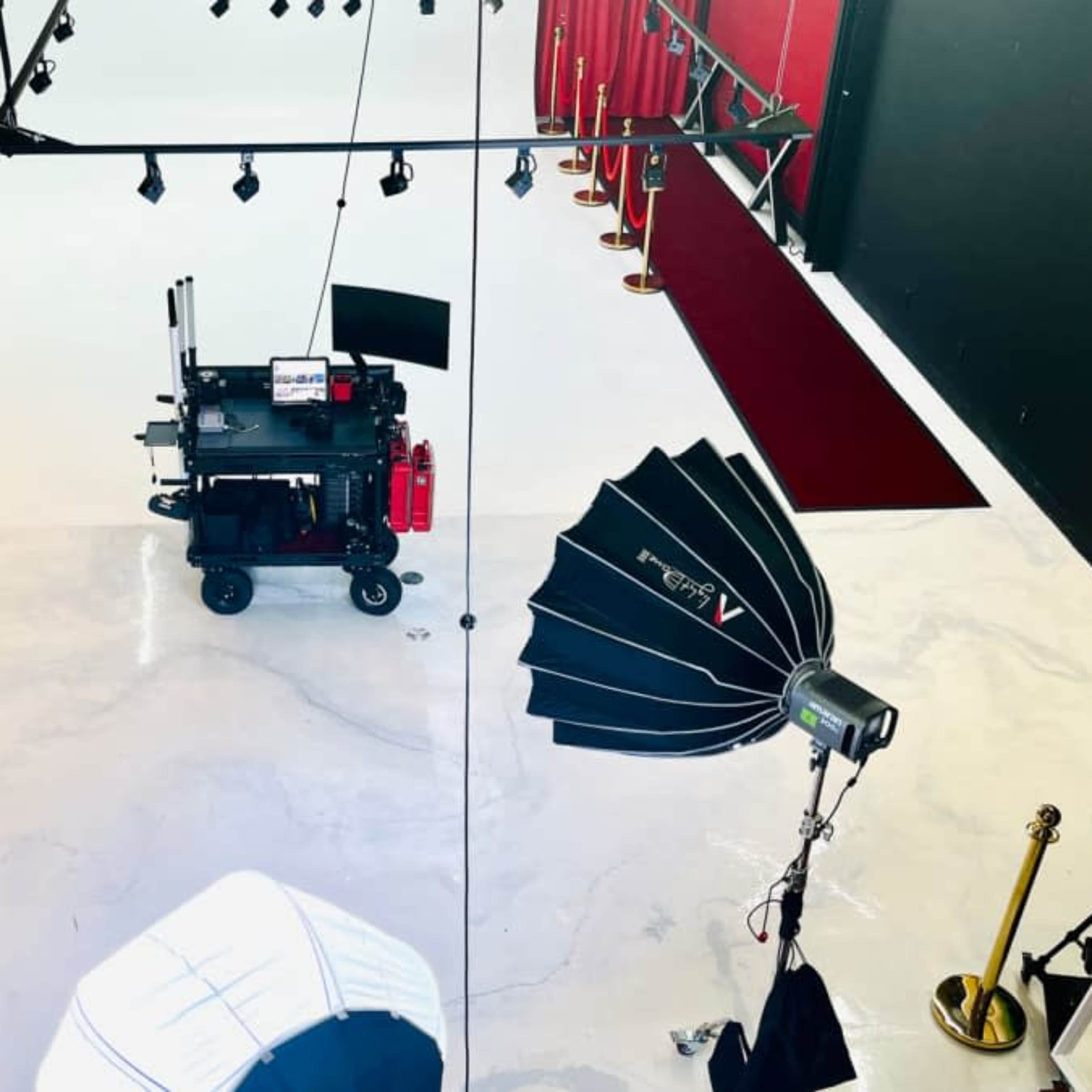 Skylight hollywood themed Cyclorama Studio Image in Toronto, Toronto, ON