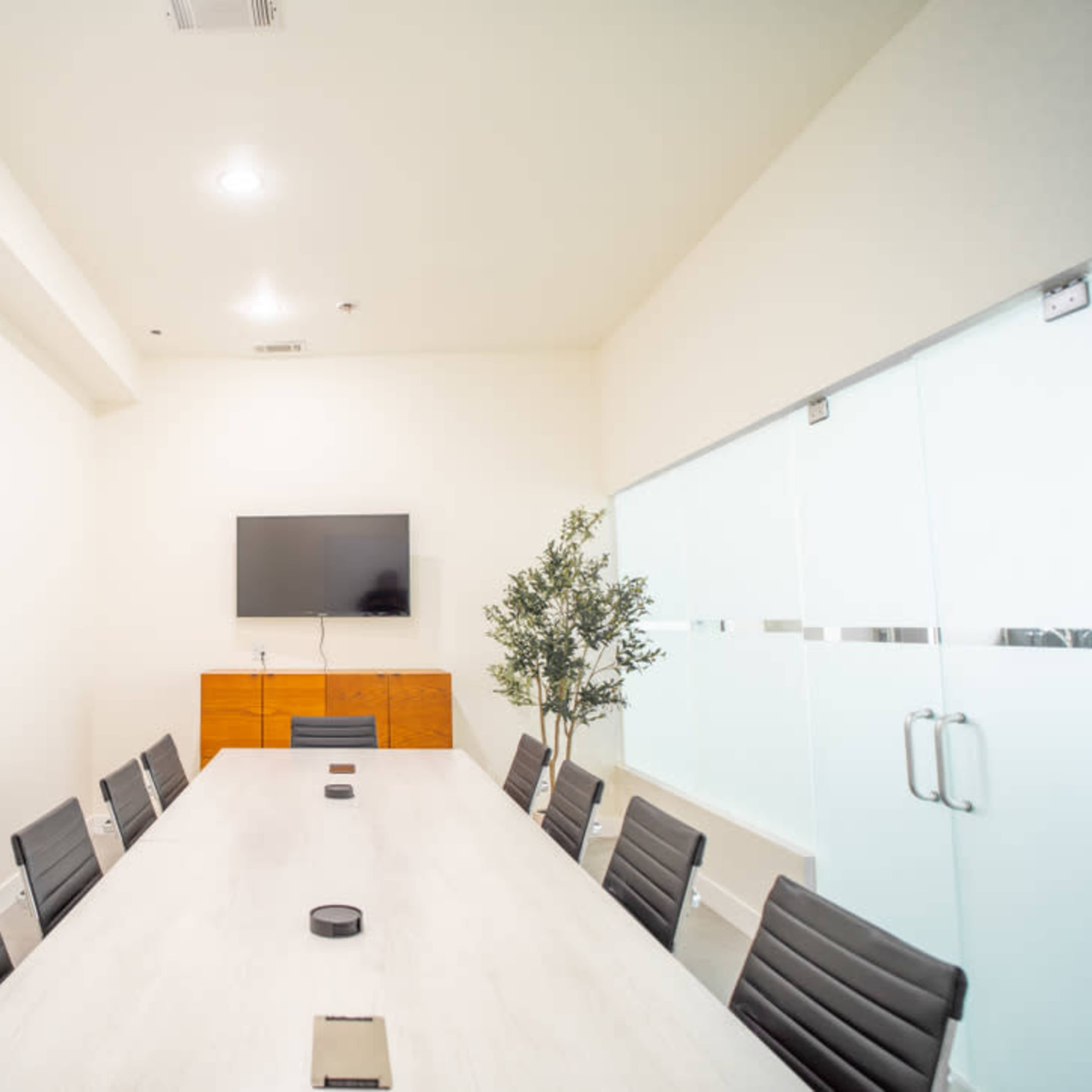 Melrose Fairfax District Minimalist Conference Room with Kitchenette Image in Beverly Grove, Los Angeles, CA