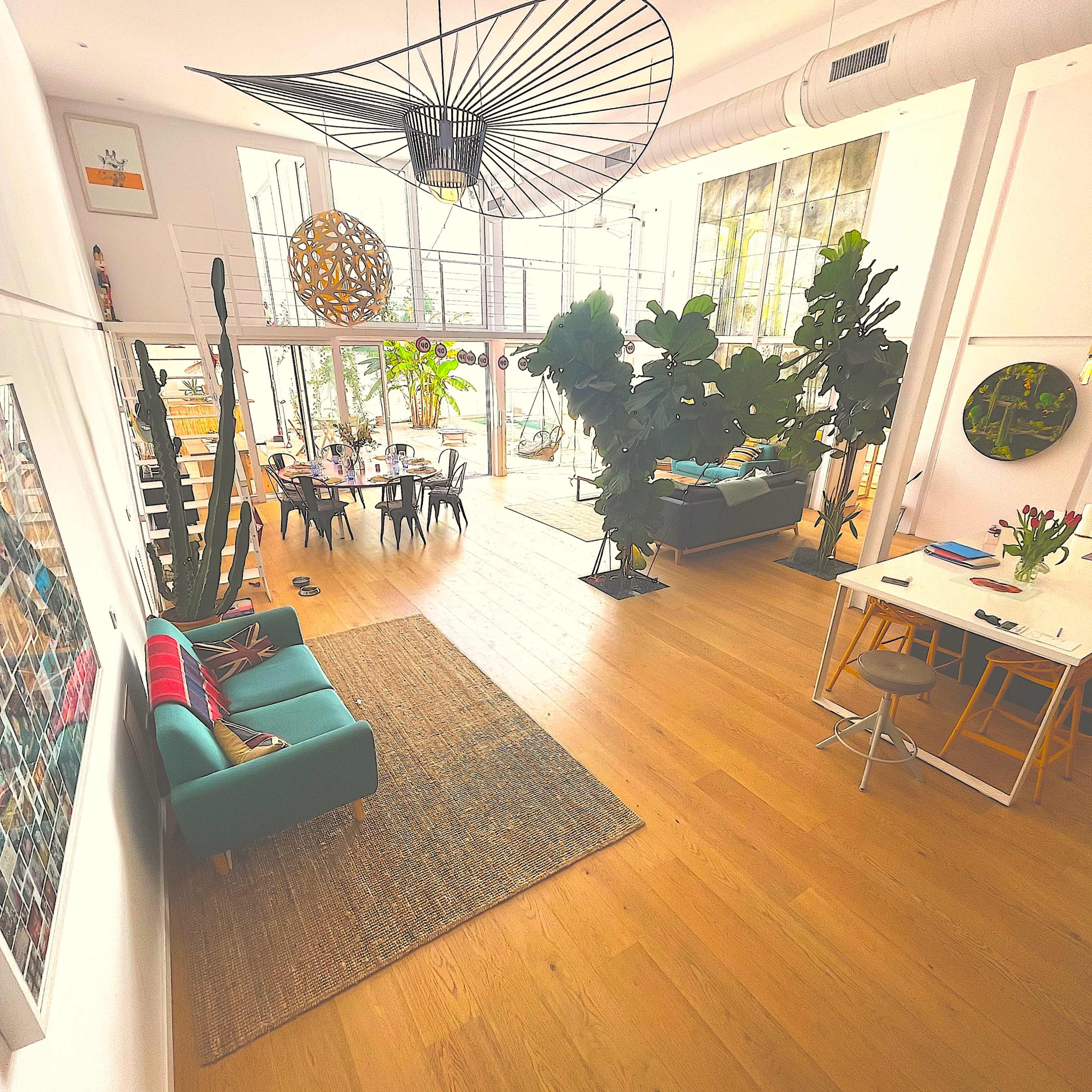 Live / Work Industrial loft with Swimming Pool. Ideal for content or adverts Imagen en El Parc i la Llacuna del Poblenou, Barcelona, CT