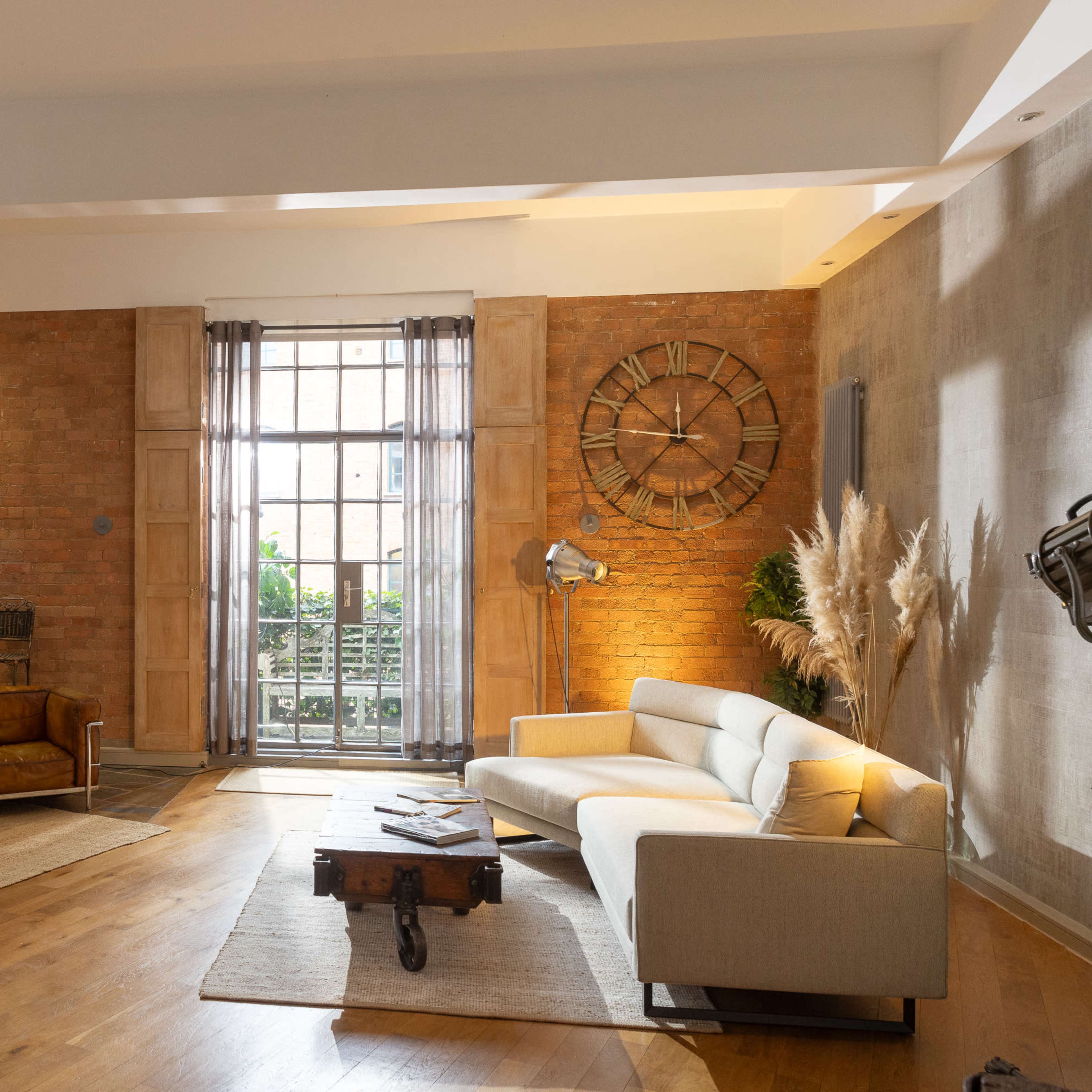 Factory Studio Loft Apartment Image in Poplar, London, England