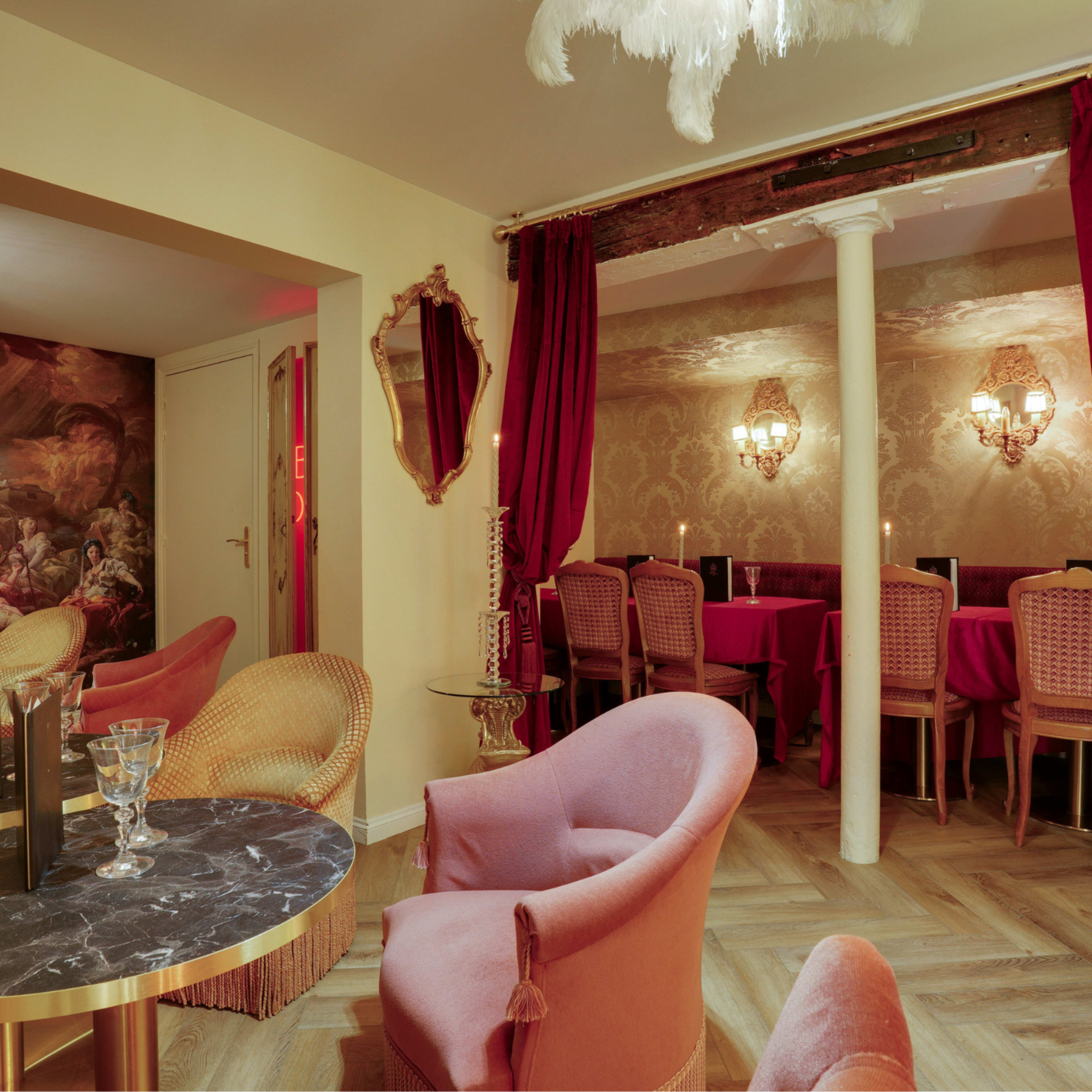 Maison Brochettes Image dans Sainte-Avoye, Paris, Île-de-France
